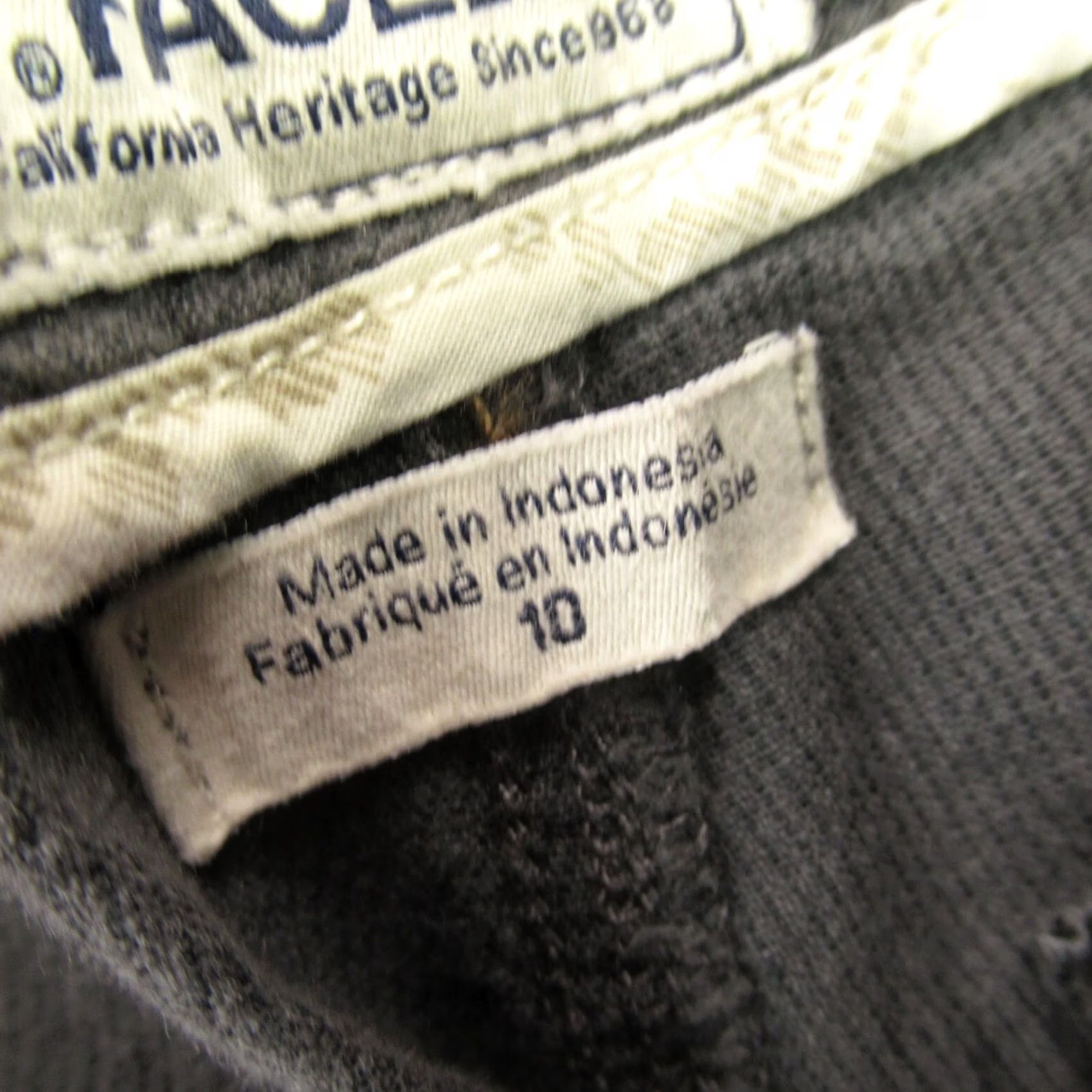 The North Face The North Face Shorts Womens 10 Lightweight Outdoors Pockets Chino Gray Size 32" / US 10 / IT 46 - 3 Thumbnail