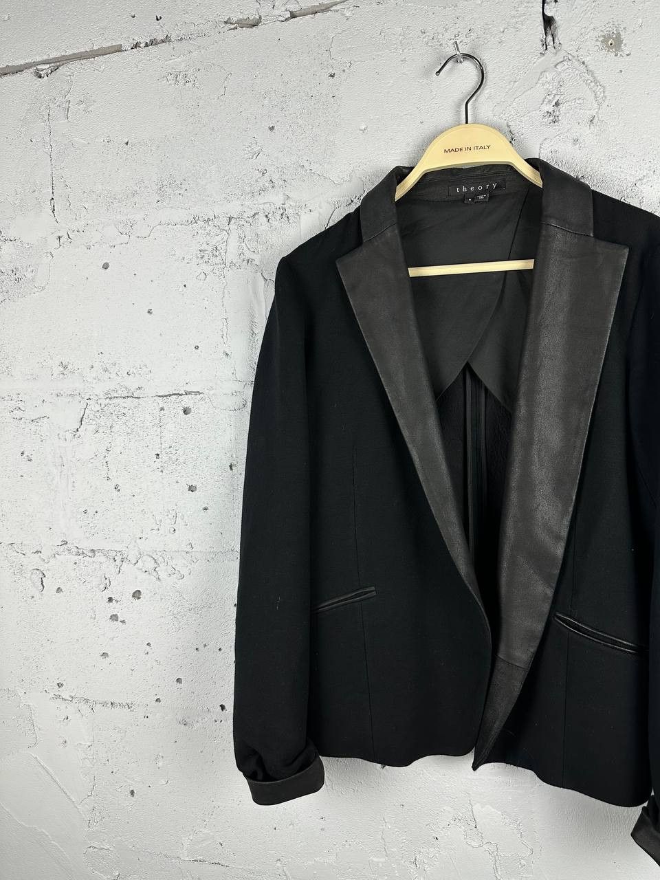 Theory Theory Leather Collar Woman's Luxury Blazer Made In USA Size M / US 6-8 / IT 42-44 - 2 Thumbnail