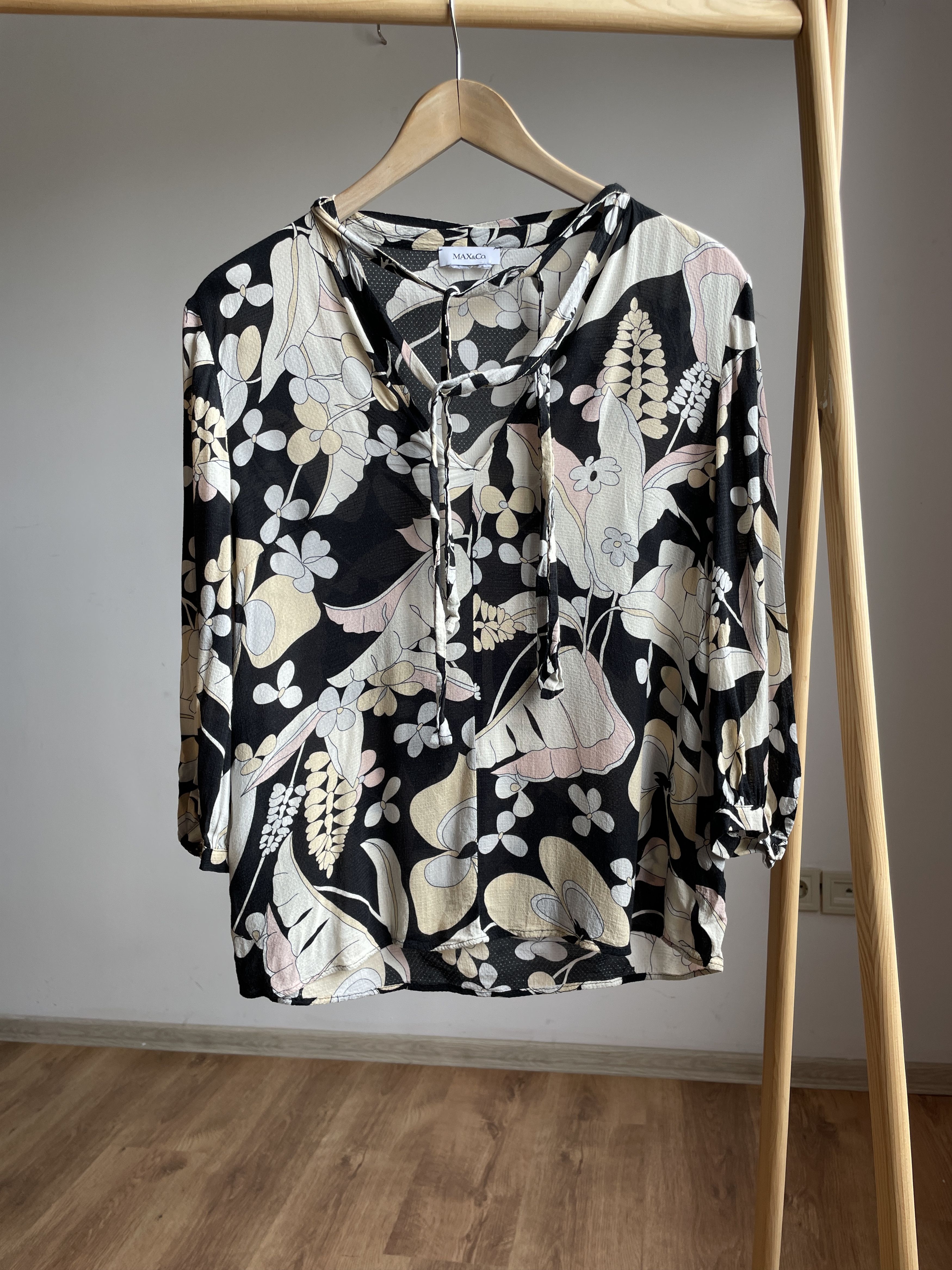 MAX&Co. × Max Mara Max & Co. Max Mara Floral 3/4 Sleeve Silk Blouse Size M Size M / US 6-8 / IT 42-44 - 1 Thumbnail