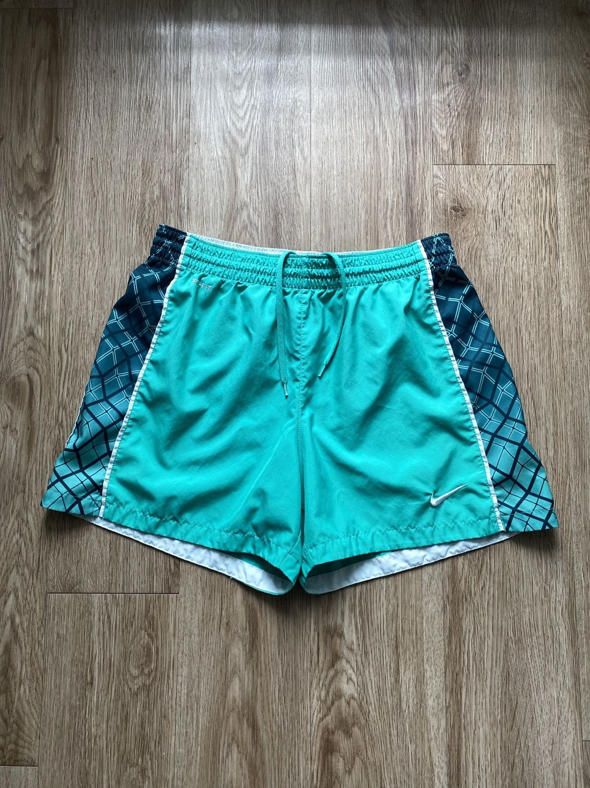 Nike Nike 4” Workout Training Running Shorts Size US 30 / EU 46 - 1 Thumbnail