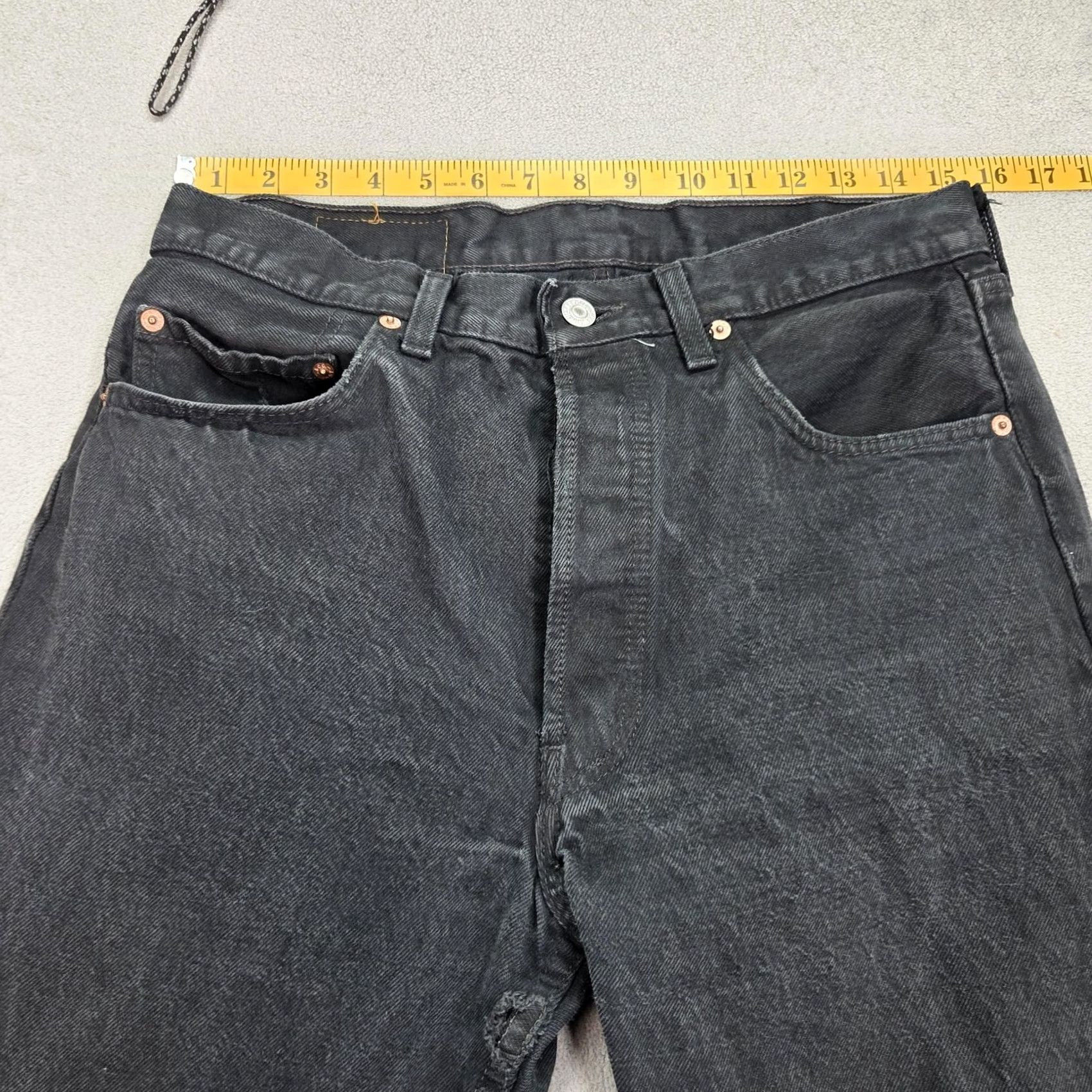 Levi's Levis Jeans Mens Black Straight Denim Faded Wash Mid Rise Inseam 27 30x27 5-Pocket Logo Size US 30 / EU 46 - 2 Thumbnail