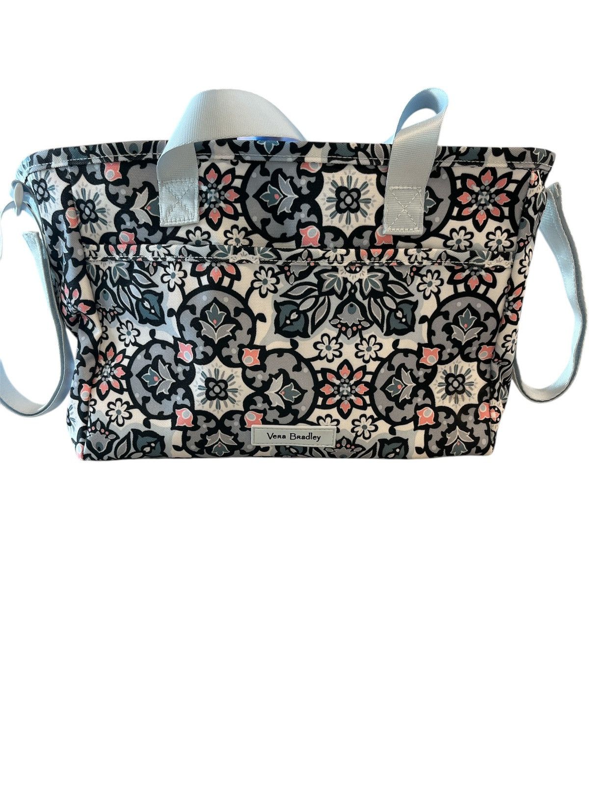 Vera Bradley Vera Bradley Lunch/Tote 14 1/2 x 8 1/2 New no Tags Size ONE SIZE - 1 Thumbnail
