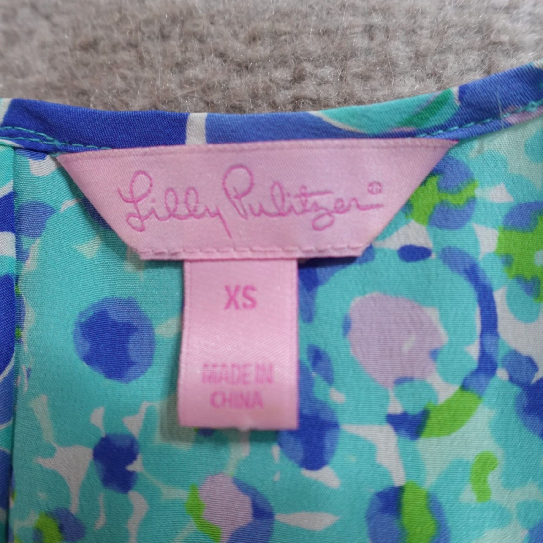 Lilly Pulitzer Lilly Pulitzer Womens Tank XS Blue Floral Silk Sleeveless Top Aerial 100% Silk Size XS / US 0-2 / IT 36-38 - 2 Thumbnail