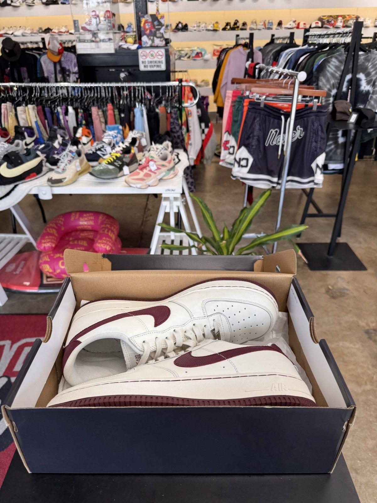 Nike Nike Air Force 1 Low ‘07 Craft Dark Beetroot Size 13 (2021) Size US 13 / EU 46 - 10 Thumbnail