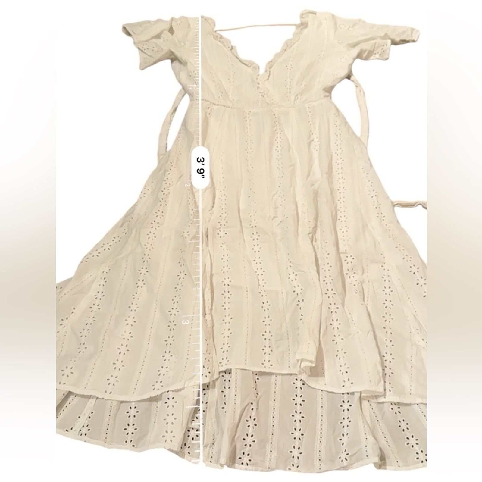 REVOLVE Finders Keepers Sundays White Eyelet V Neck Midi Dress Size M / US 6-8 / IT 42-44 - 12 Thumbnail