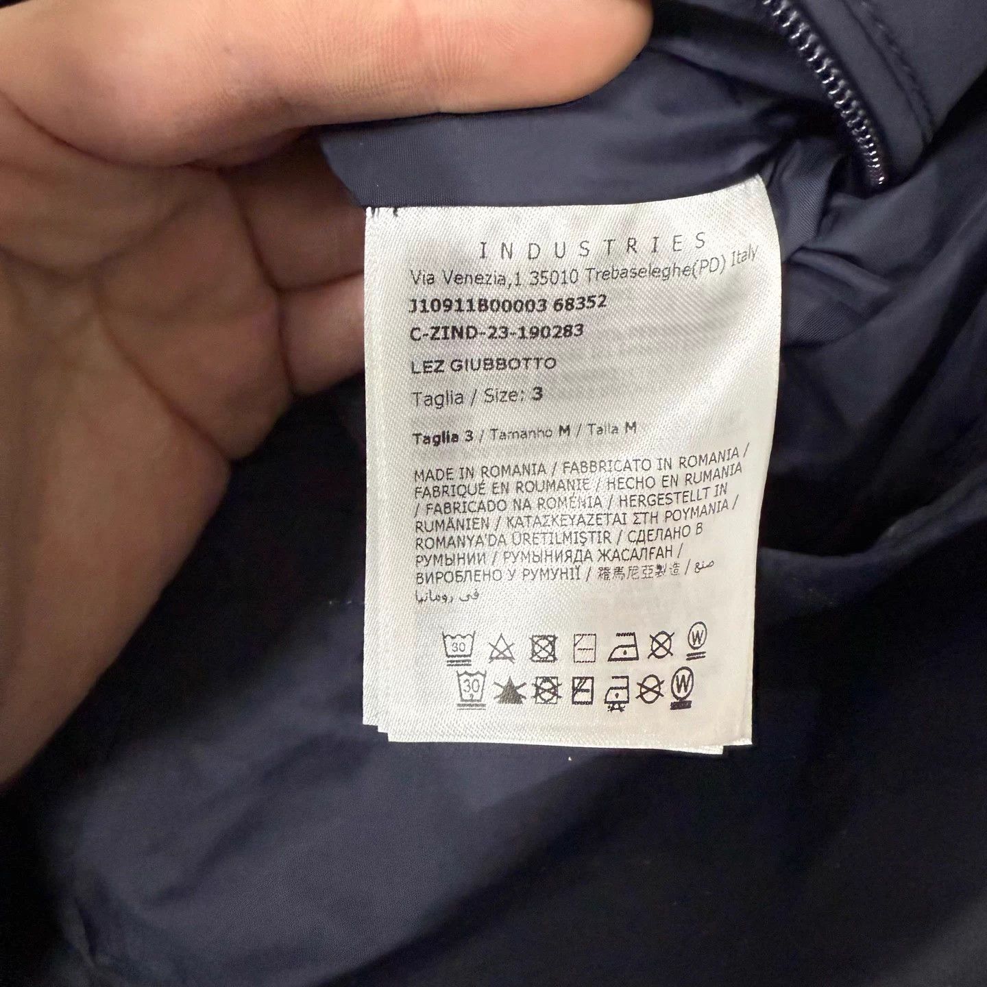 Moncler Moncler Navy Nylon New Jacket 3 Size US L / EU 52-54 / 3 - 4 Thumbnail