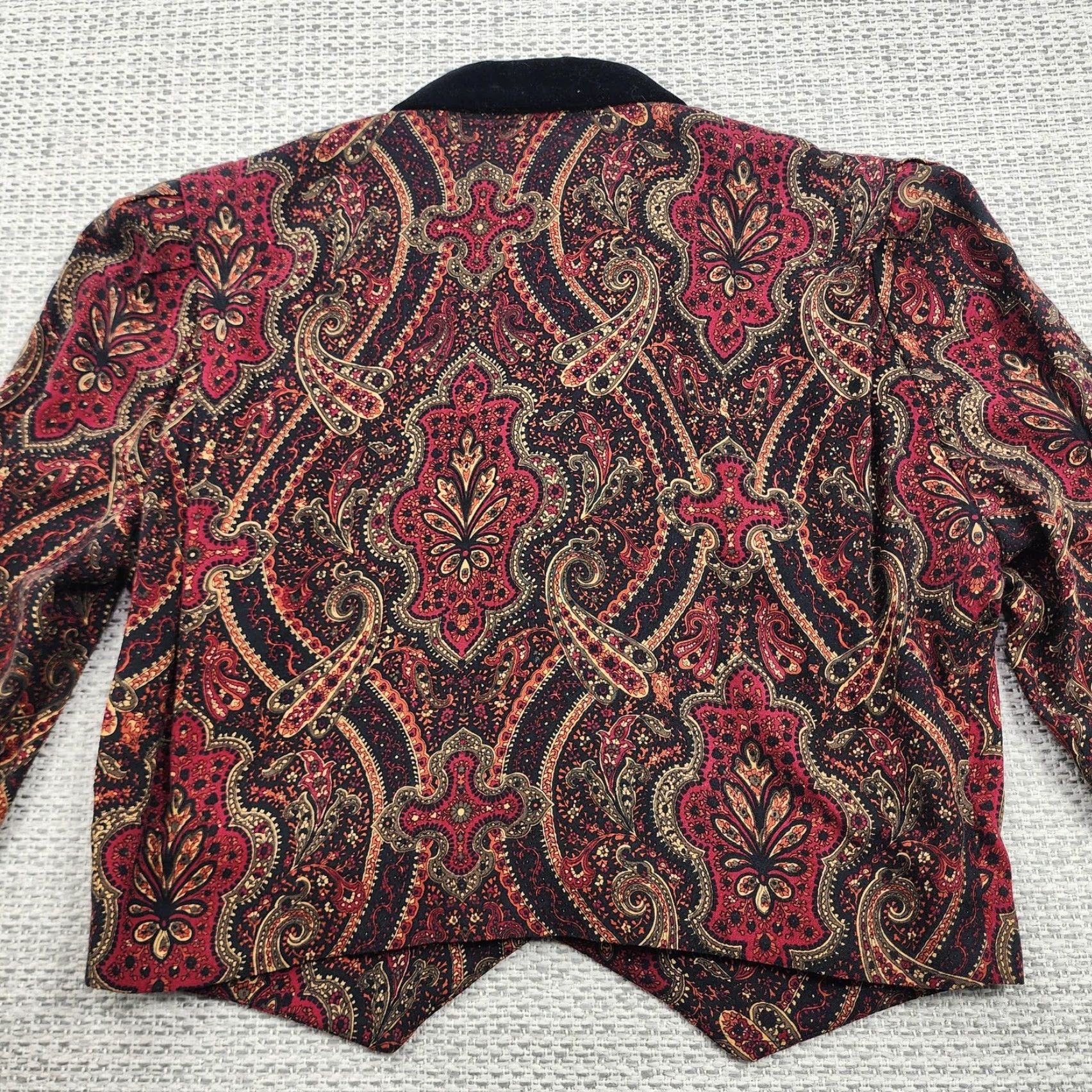 Velvet VINTAGE Karin Stevens Blazer Womens 4P Petite Red Black Paisley Velvet Trim 90s Size S / US 4 / IT 40 - 6 Thumbnail