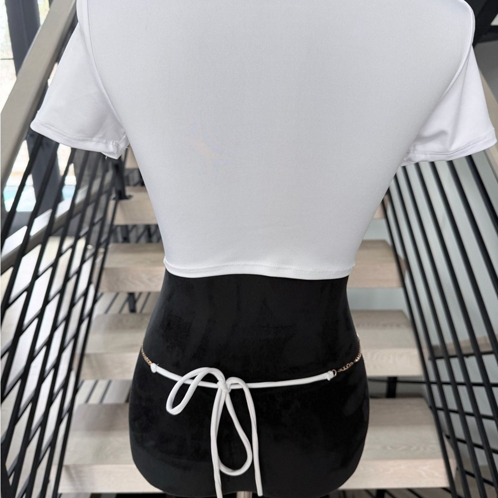 Other New Y2K White Crop Top with a chain size S Size S / US 4 / IT 40 - 4 Thumbnail