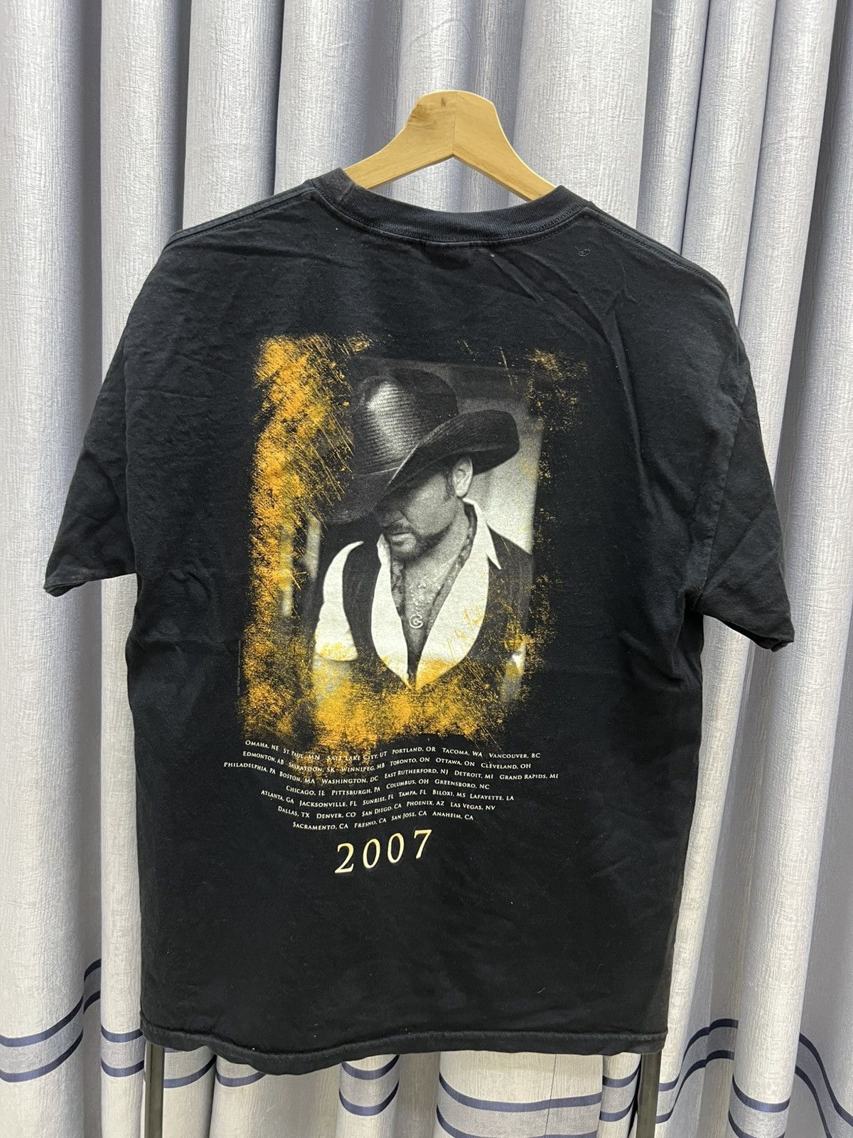 Band Tees VINTAGE 2000s TIM MCGRAW CONCERT TEE FAITH HILL SOUL2SOUL Size US L / EU 52-54 / 3 - 4 Thumbnail