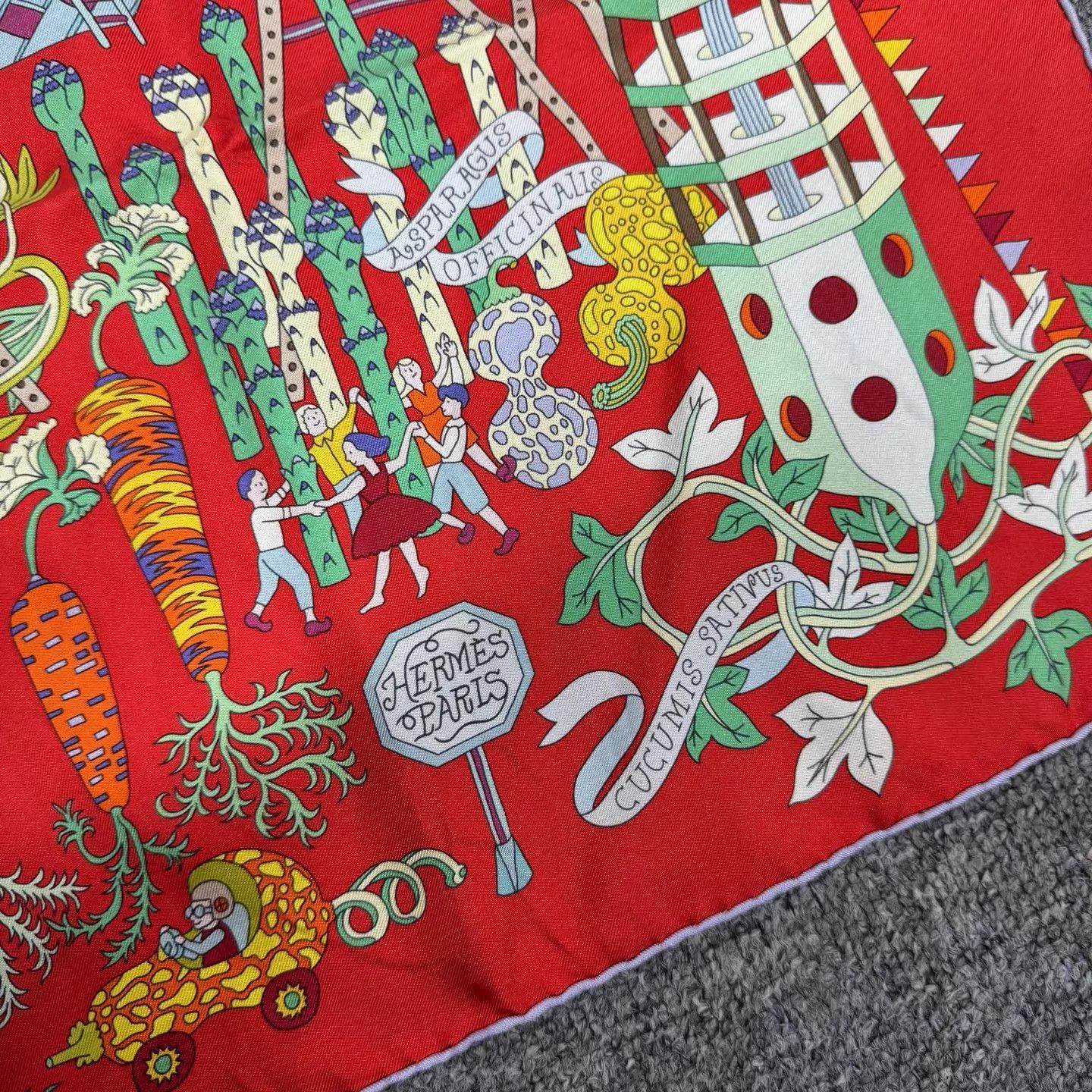 Hermes Hermes Veggie Tale Silk Scarf 90x90 99N Box Size ONE SIZE - 4 Thumbnail