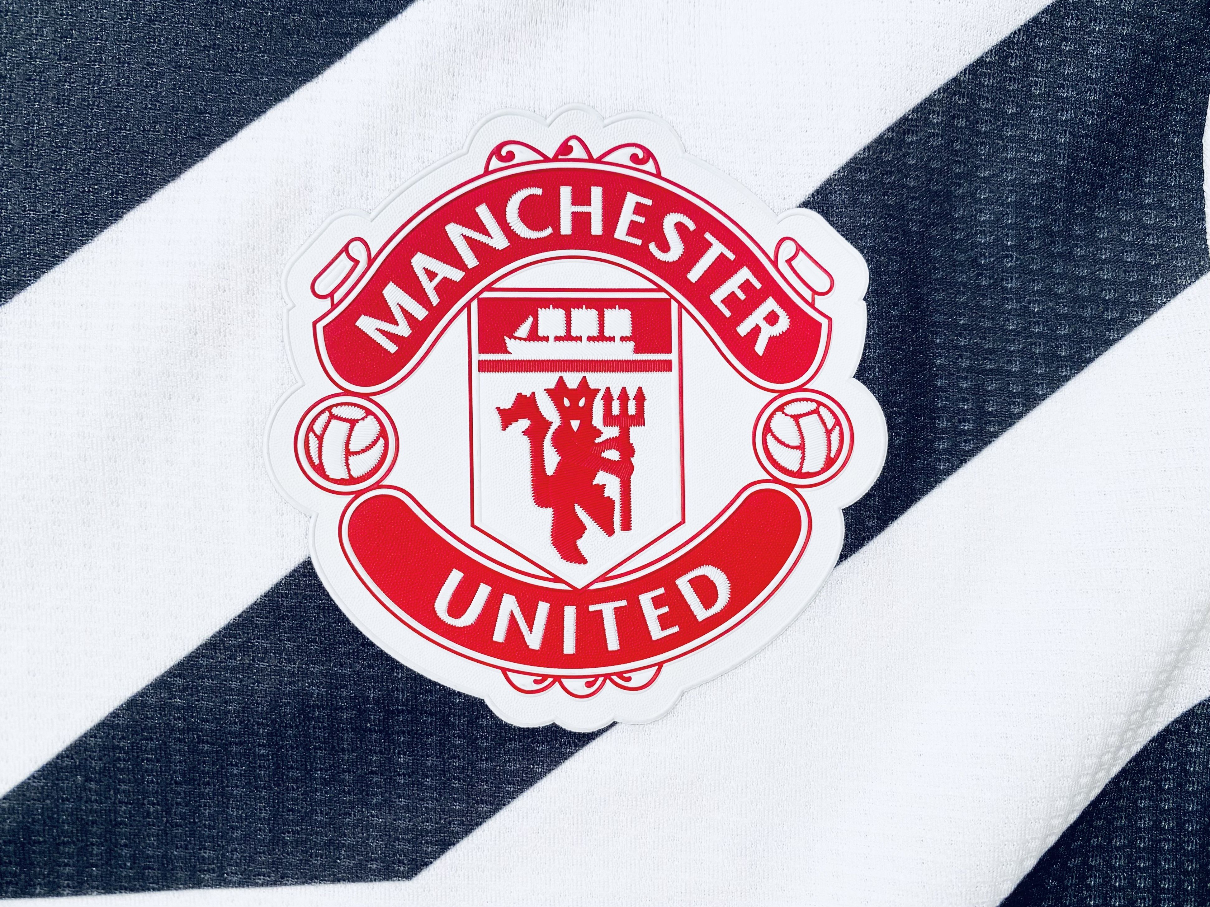 Adidas Manchester United 3rd Authentic 2020 2021 / Zebra / Third Size US S / EU 44-46 / 1 - 7 Thumbnail