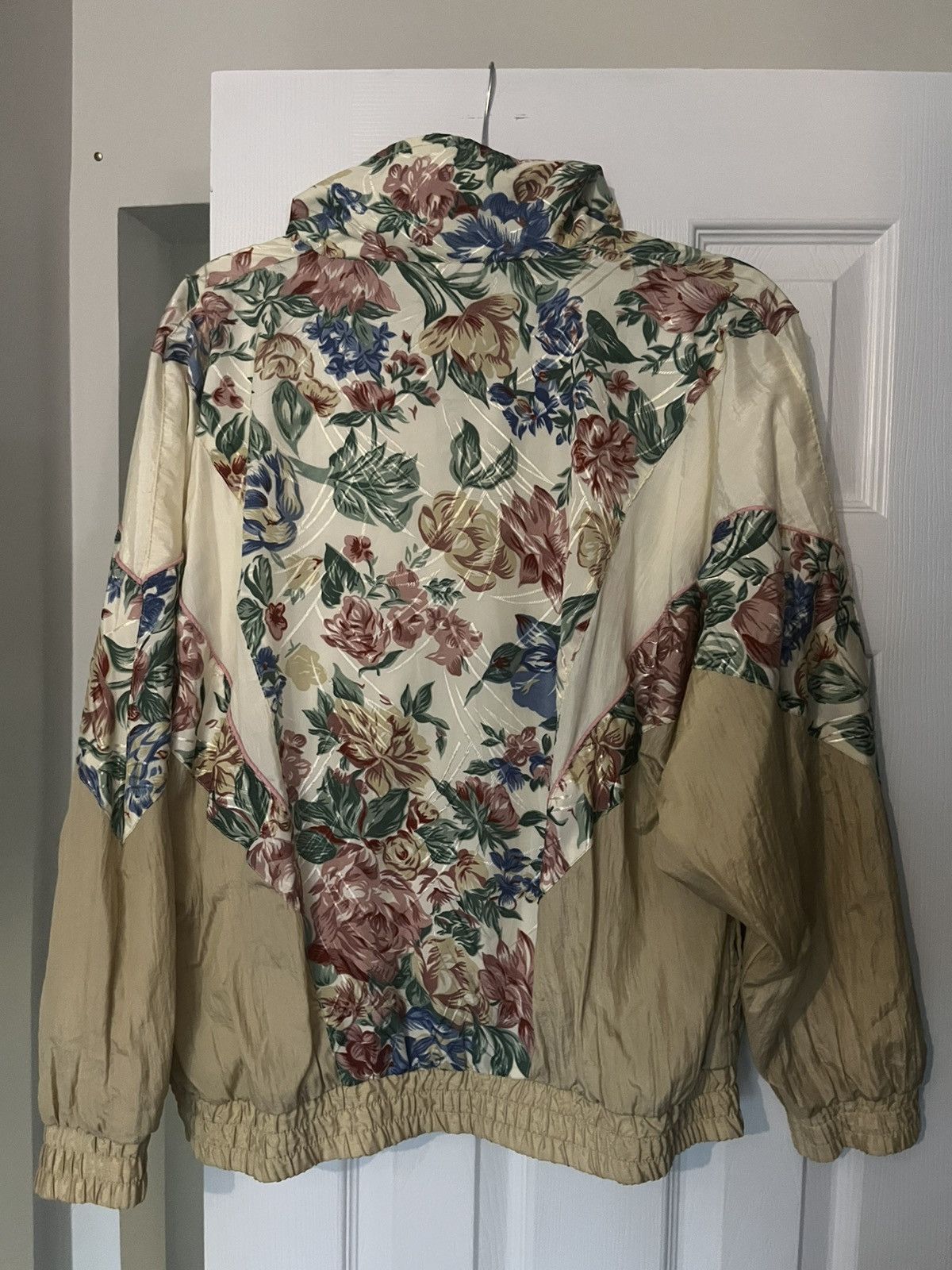 Vintage Vintage Women’s Windbreaker Size M / US 6-8 / IT 42-44 - 2 Thumbnail