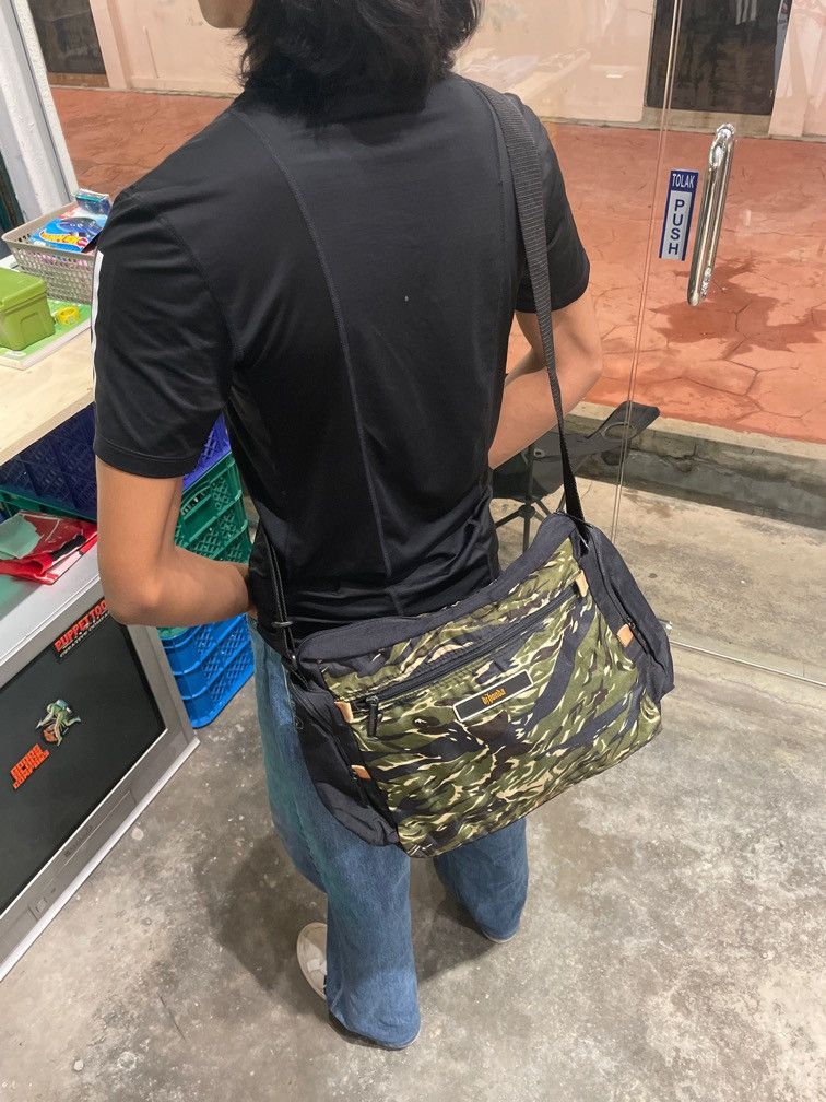 Japanese Brand Dj Honda camo sling bag Size ONE SIZE - 8 Thumbnail