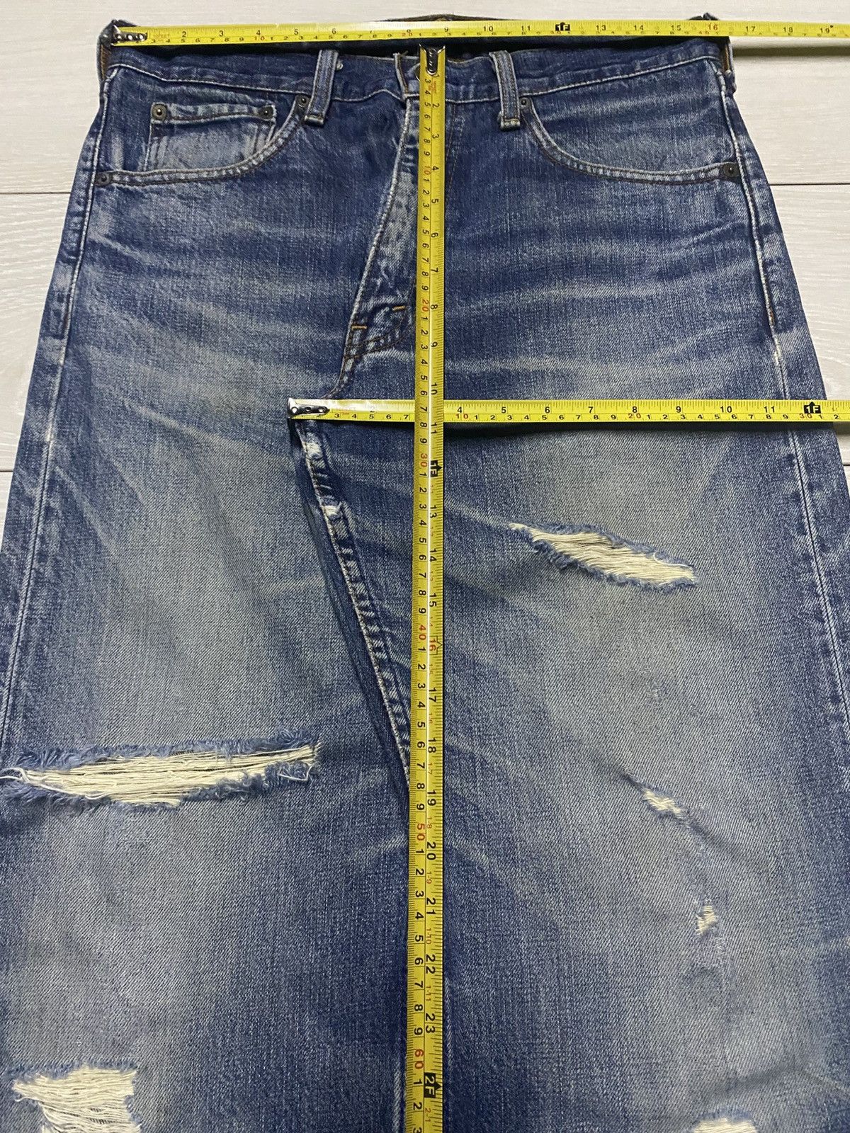 Levi's Vintage Levis 503 Button J09 Distressed Wide Leg Baggy Jeans Size US 31 - 16 Thumbnail