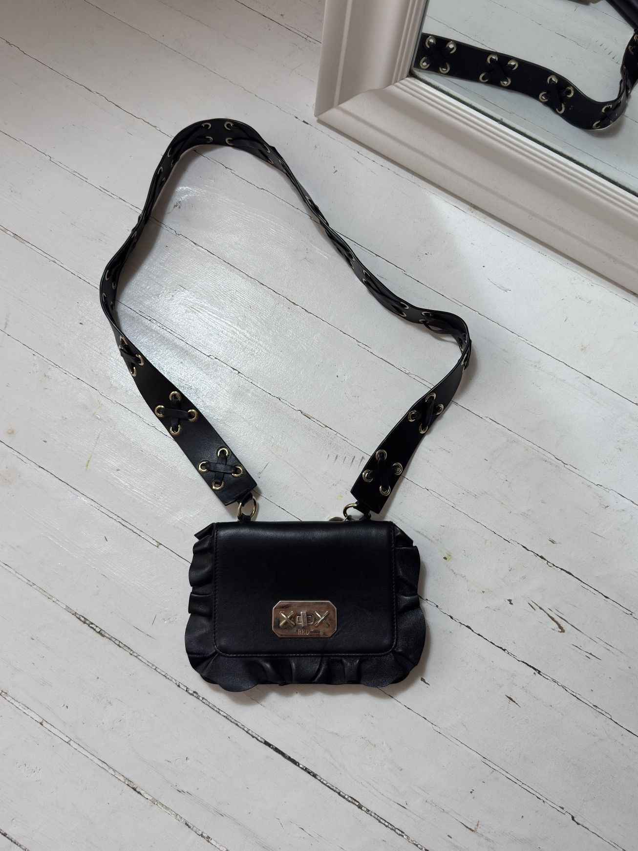 RED Valentino VINTAGE RED VALENTINO LEATHER 2000s RUFFLE HANDBAG Size ONE SIZE - 1 Thumbnail