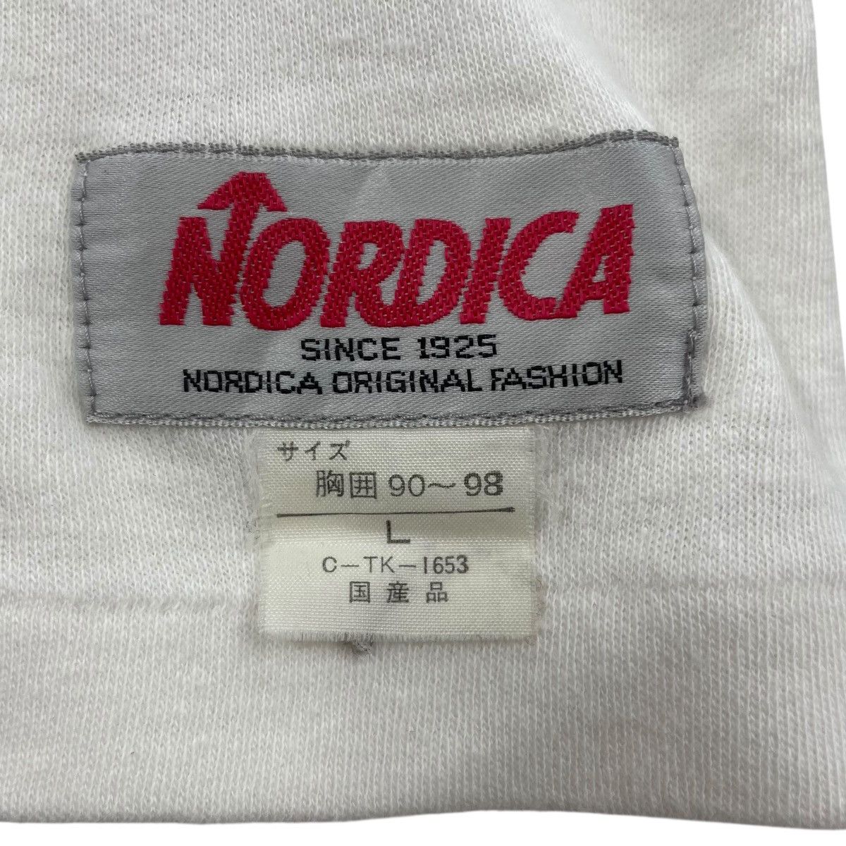 Vintage Vintage 90s Nordica Ski Half Zip Turtle Neck Long Shirt Size US L / EU 52-54 / 3 - 9 Thumbnail