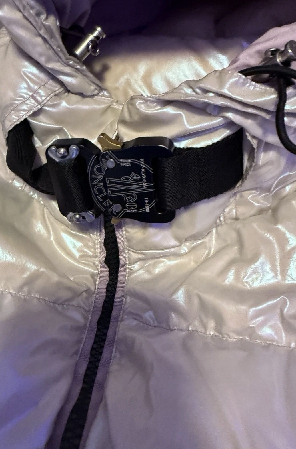 1017 ALYX 9SM × Moncler ALYX x Moncler Iridescent Down Puffer Jacket Hooded Size US L / EU 52-54 / 3 - 3 Thumbnail