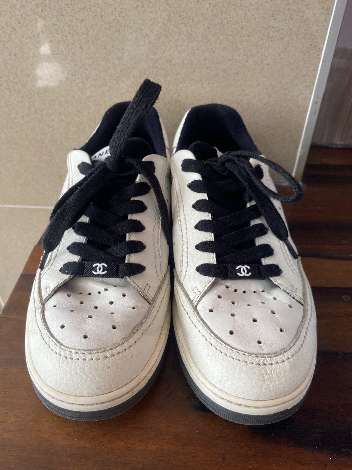 Chanel Chanel Leather Sneakers Size US 7 / IT 37 - 9 Thumbnail