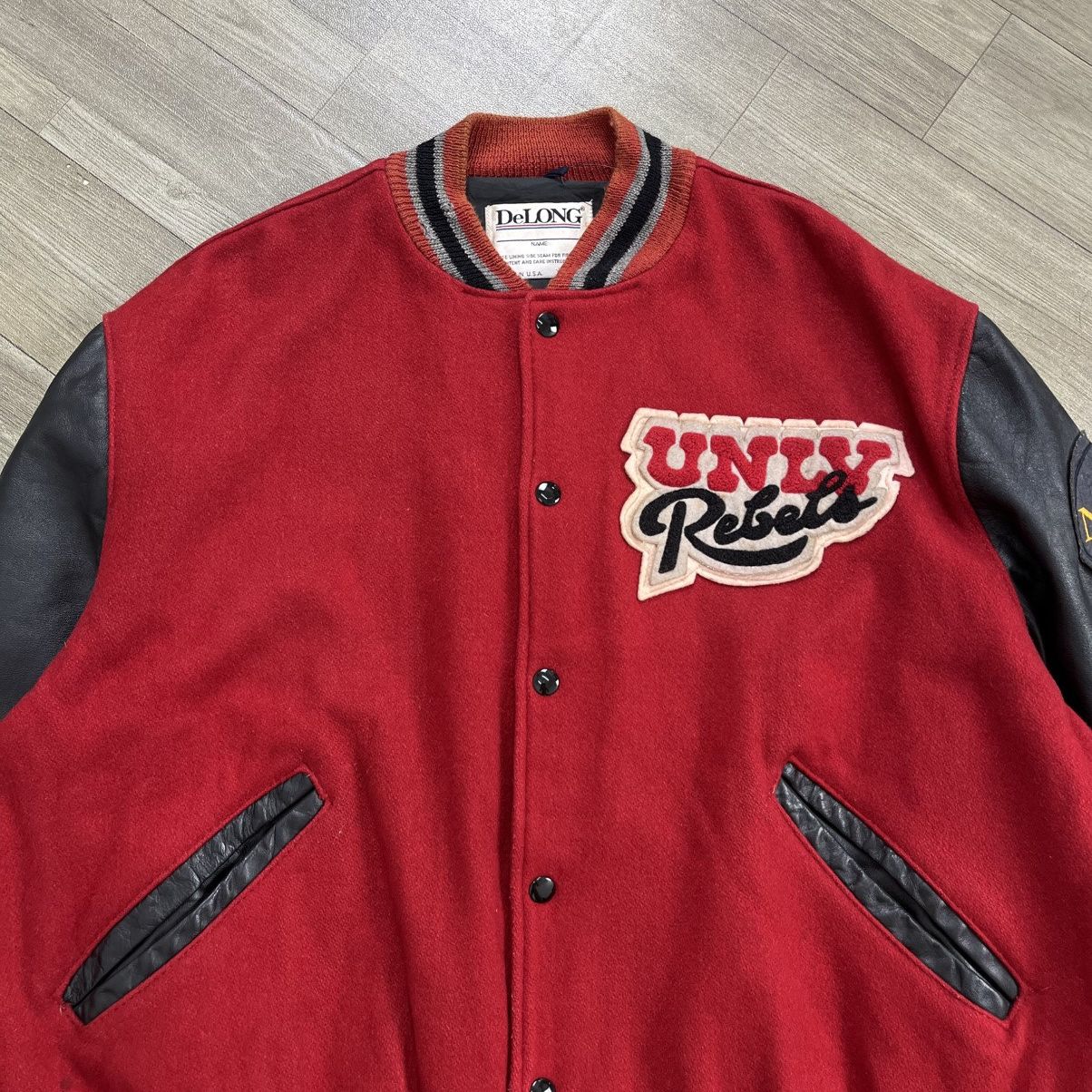 Vintage 1990s Delong UNLV Runnin Rebels Wool Leather Varsity Jacket Size US L / EU 52-54 / 3 - 13 Thumbnail