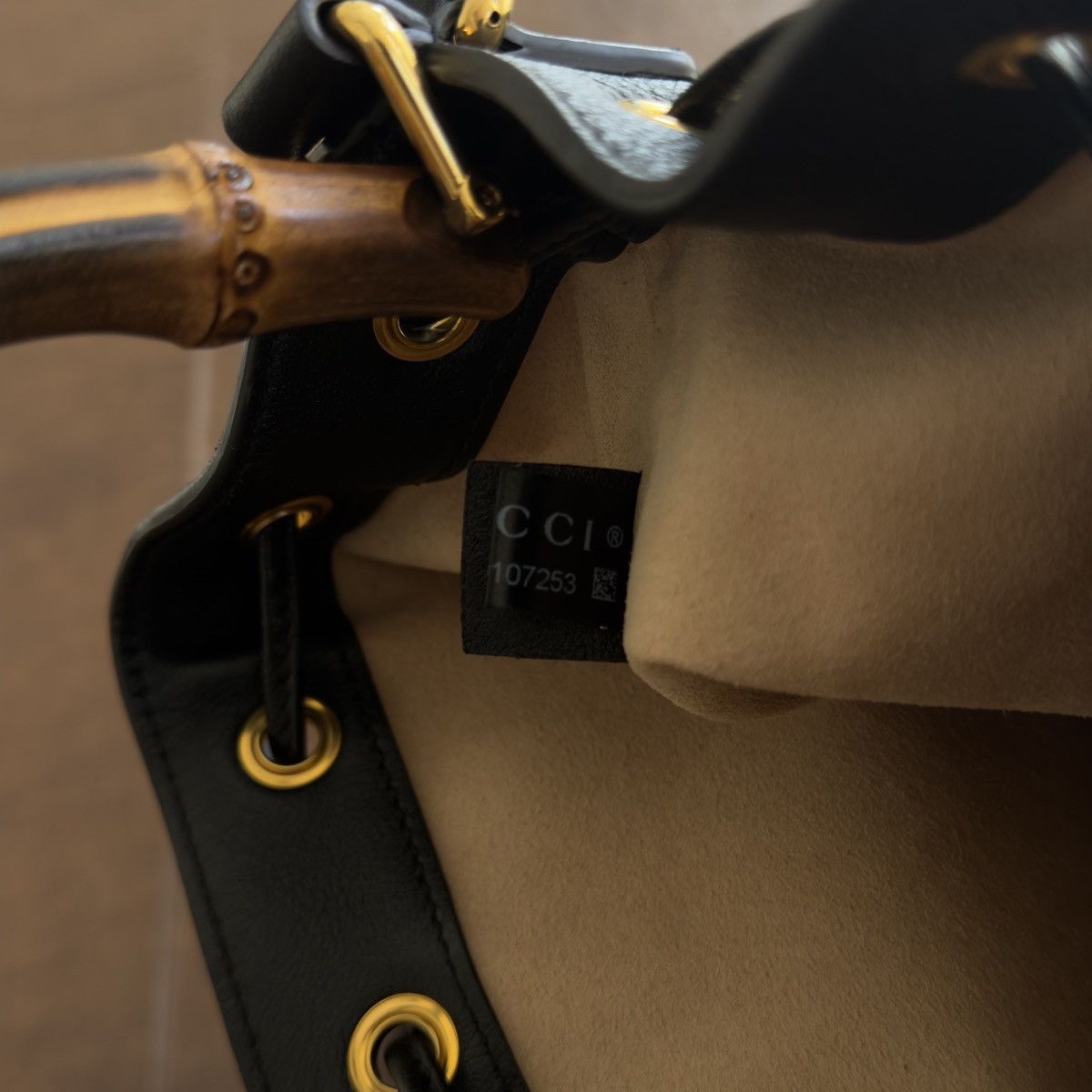 Gucci Bamboo Handle Leather Bucket Shoulder Bag Size ONE SIZE - 12 Thumbnail