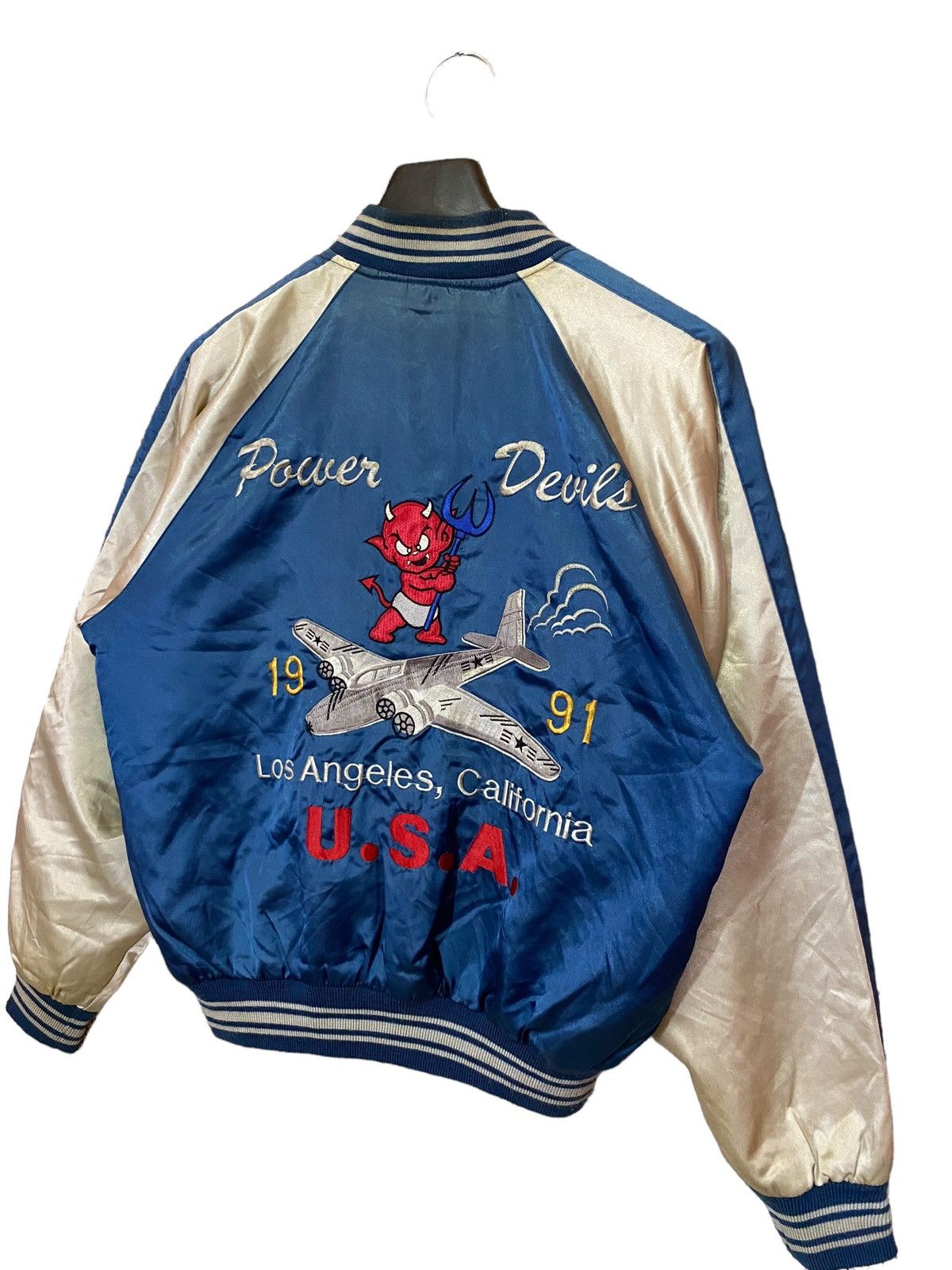 Japanese Brand × Traditional Weatherwear Vintage sukajan devil emboidery jacket satin very rare Size US L / EU 52-54 / 3 - 7 Thumbnail