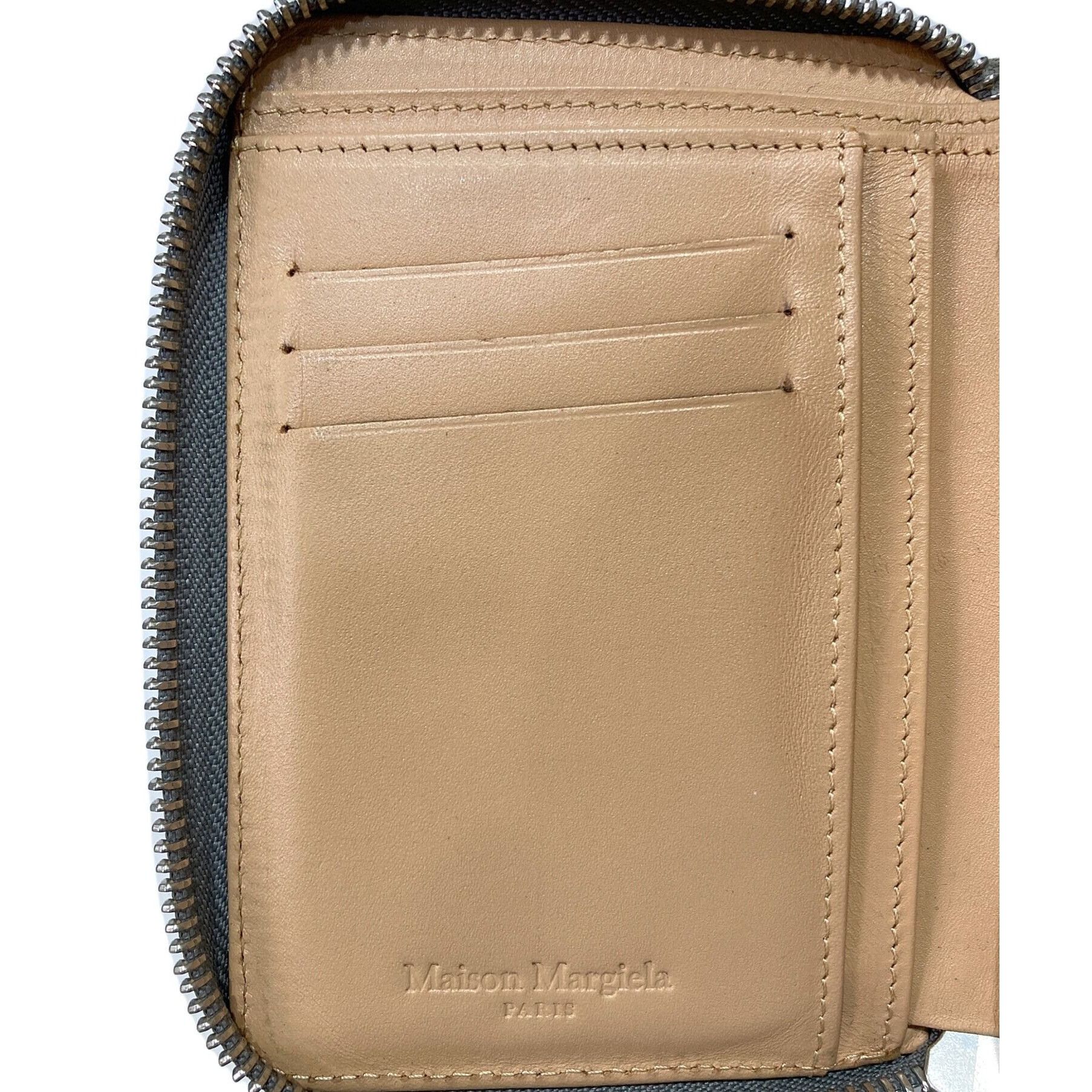 Maison Margiela Maison Margiela Distressed Leather Wallet S55UI0187 P3465 Size ONE SIZE - 7 Thumbnail