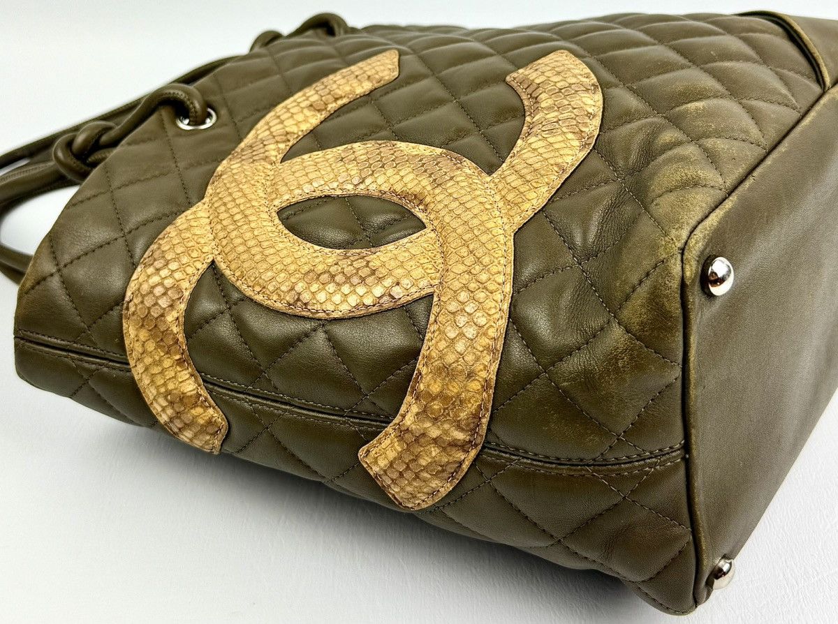 Chanel Chanel - 04 - Army Green - Trashed - Mini - Python - Cambon Size ONE SIZE - 4 Thumbnail