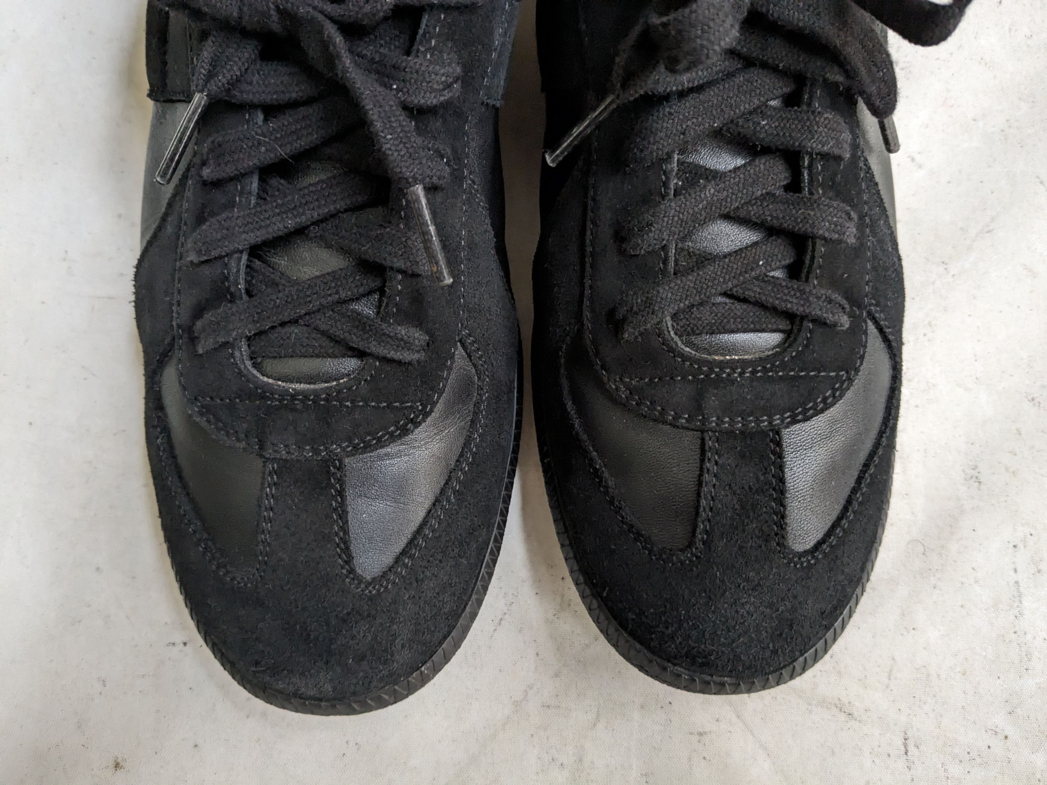 Maison Margiela Maison Margiela Replica GAT Black 10 43 Low Tops Size US 10 / EU 43 - 3 Thumbnail