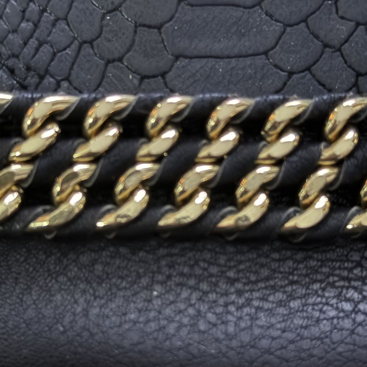 Other Vintage Cache black snakeskin chain detail cutch/wristlet Size ONE SIZE - 6 Thumbnail