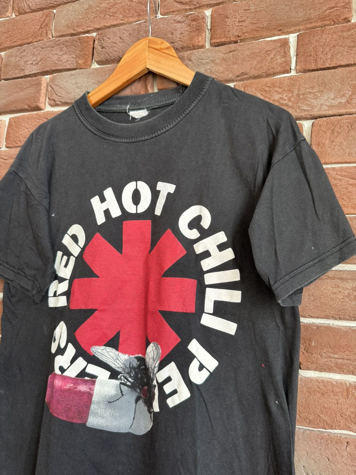 Band Tees 00s Red Hot Chilli Peppers I’m with you M Rock Band Tour Tee Size US M / EU 48-50 / 2 - 6 Thumbnail