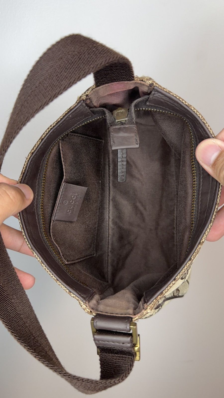 Gucci Gucci Beige and Brown GG Canvas Shoulder Bag Size ONE SIZE - 6 Thumbnail