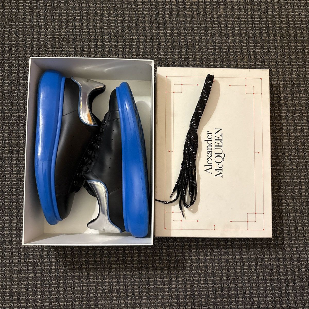 Alexander McQueen ALEXANDER MCQUEEN SNEAKERS Size US 11 / EU 44 - 1 Thumbnail
