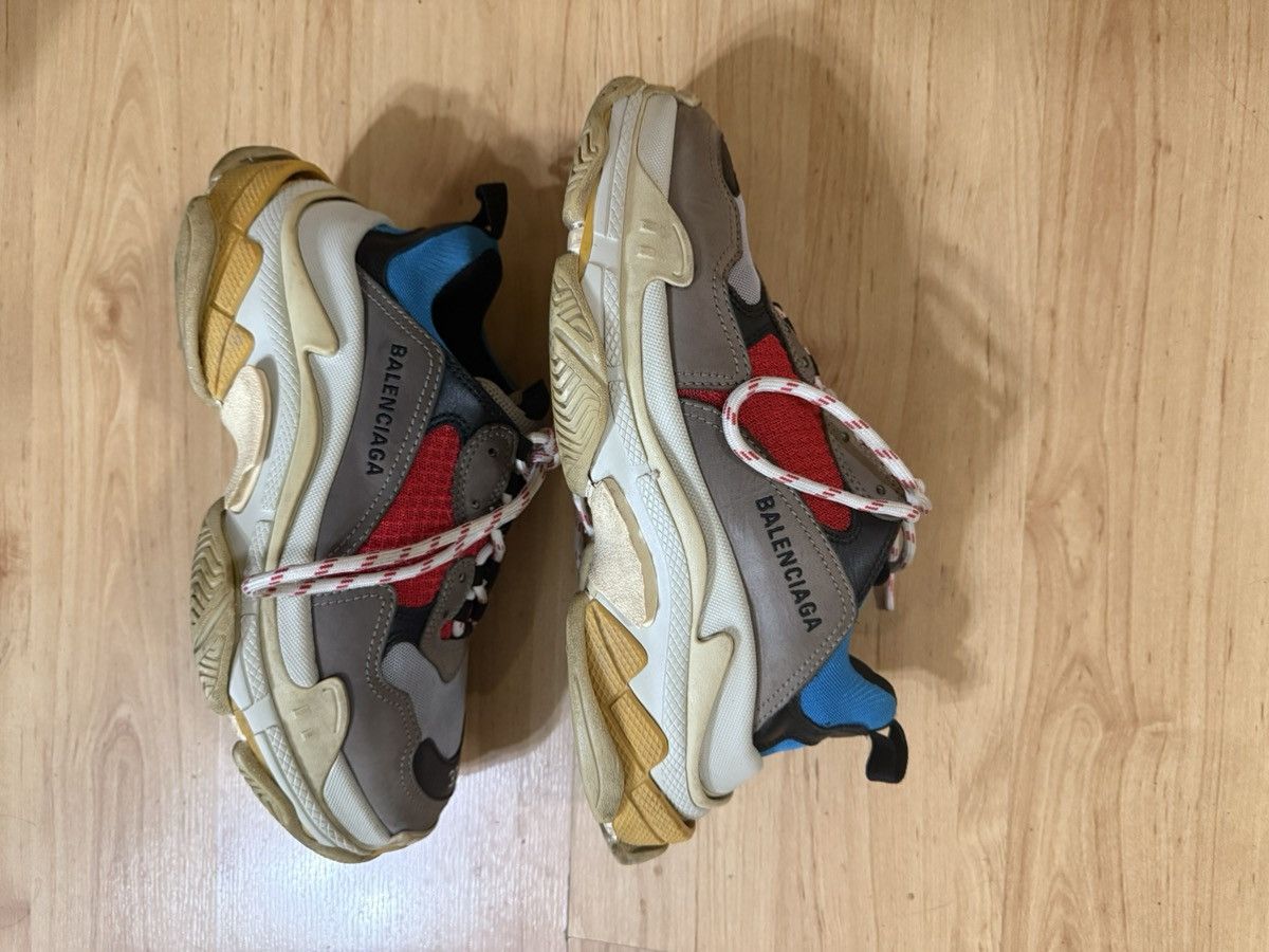Balenciaga 2018 Balenciaga triple s grey red blue Size US 6.5 / EU 39-40 - 6 Thumbnail