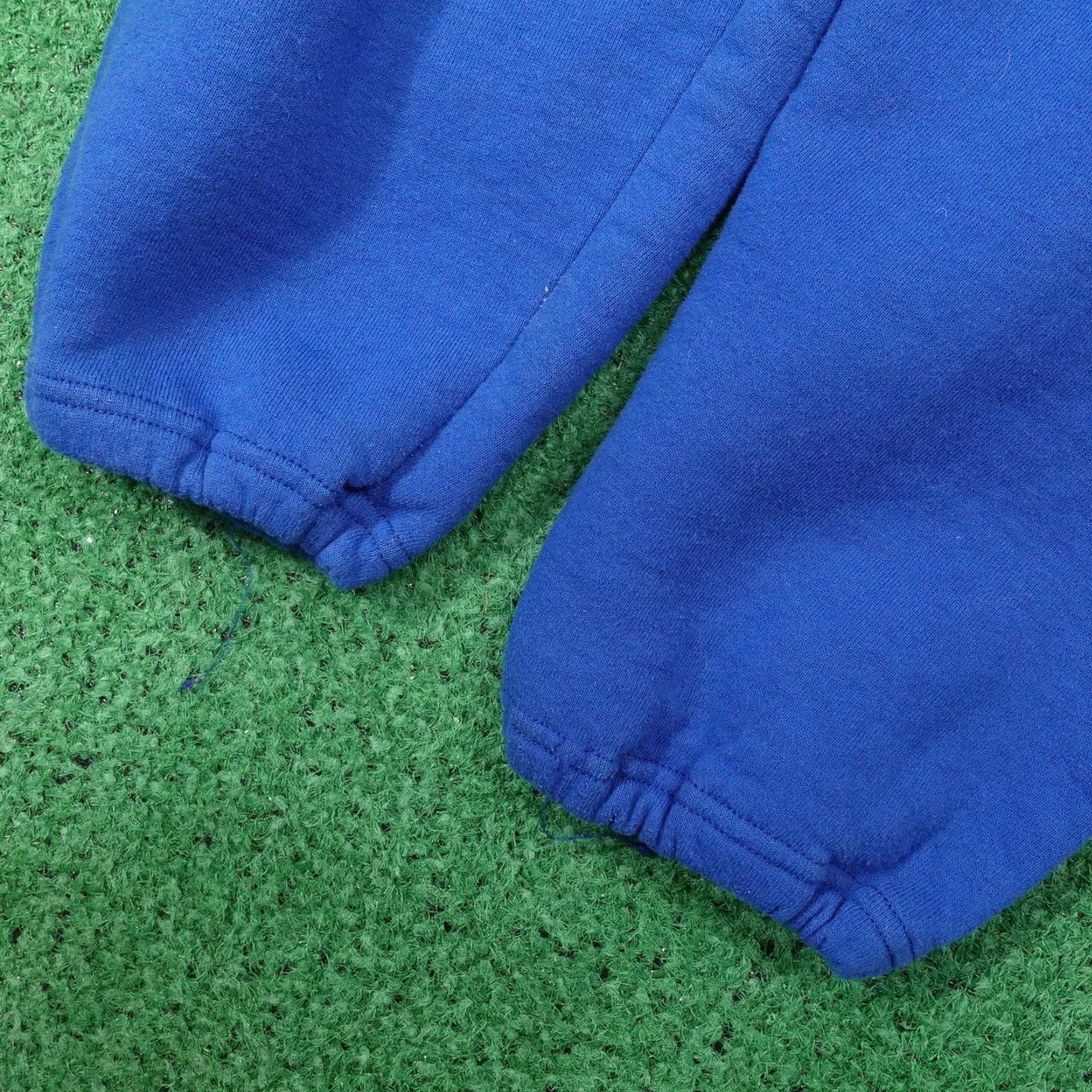 Russell Athletic VINTAGE Russell Athletic Sweatpants Pants Unisex Adults S Blue Fleece Elastic WAIST INSEAM 27 Fall Winter 90s Mens Womens Boys Girls Size US 29 - 5 Thumbnail