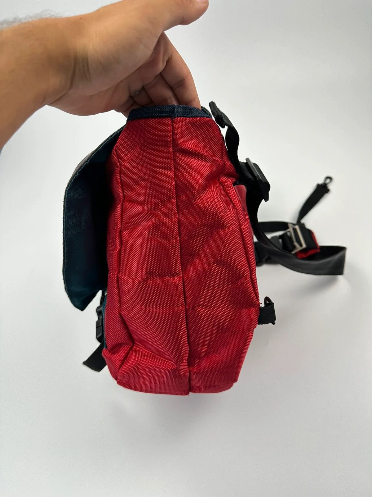 Marithe + Francois Girbaud Marithé + François Girbaud Red & Black Messenger Bag Size ONE SIZE - 12 Thumbnail