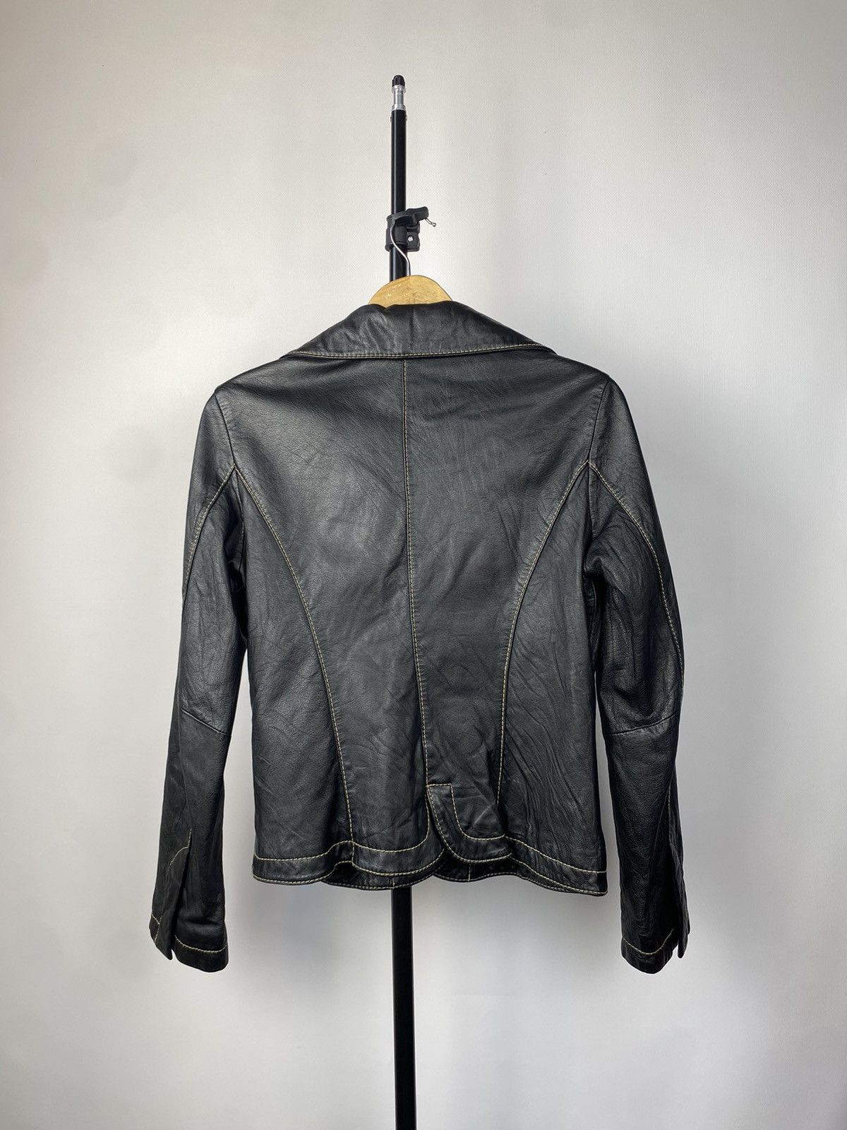 Vintage VINTAGE 90’s AGED LEONARDO CROPPED LEATHER BIKER JACKET Size M / US 6-8 / IT 42-44 - 6 Thumbnail