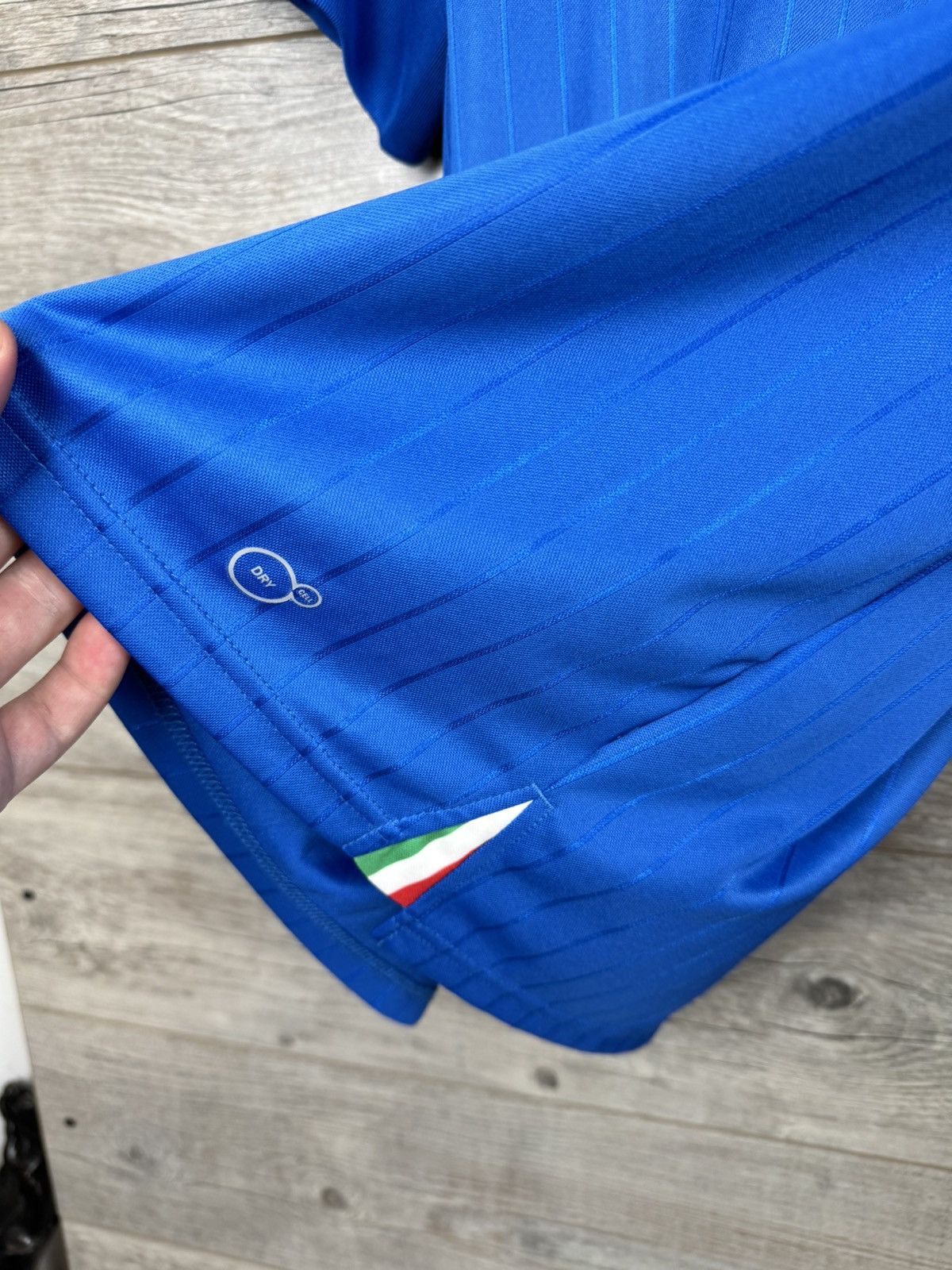 Puma × Vintage PUMA SOCCER JERSEY ITALY 🇮🇹 SIZE M Size US M / EU 48-50 / 2 - 8 Thumbnail