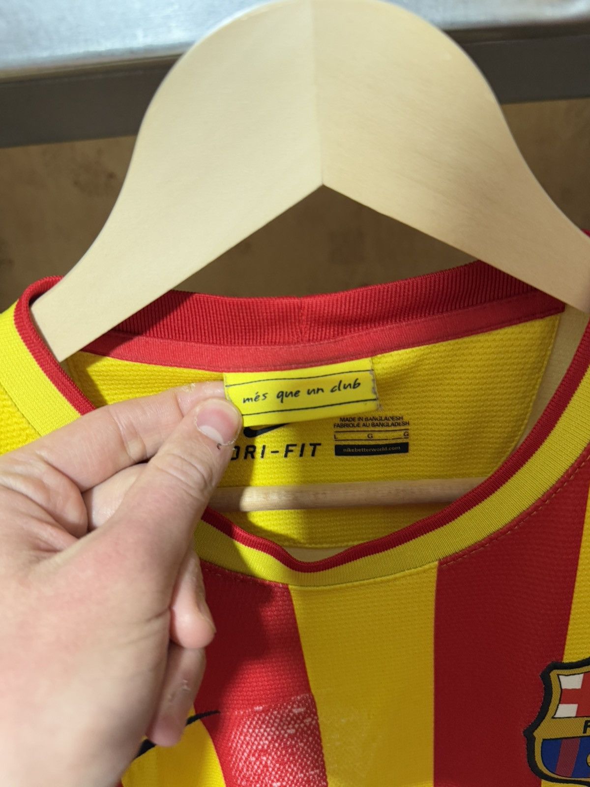 Nike Nike FC Barcelona 2014 2015 Fourth Football Soccer Jersey Size US L / EU 52-54 / 3 - 8 Thumbnail