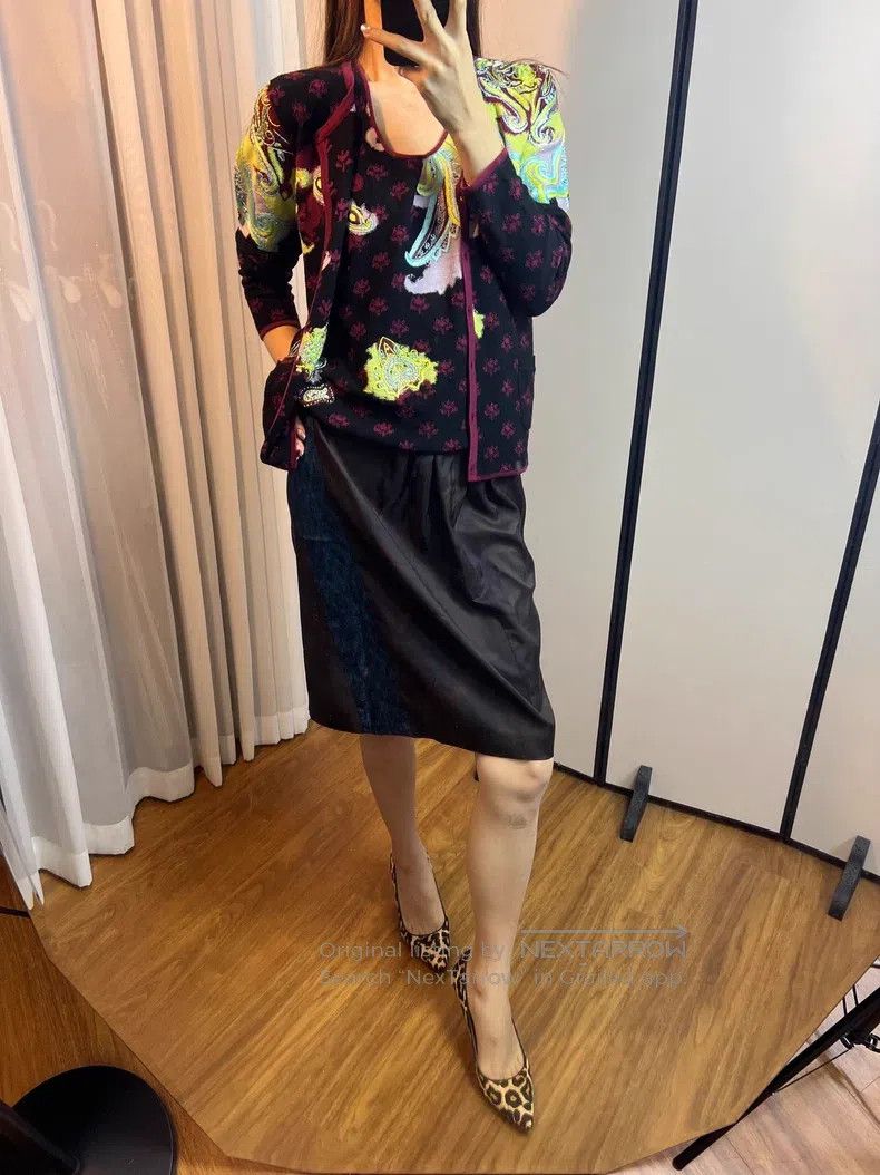 Dries Van Noten Dries Van Noten Silk Dark Pattern Midi Skirt Size 24" / US 00 / IT 34 - 9 Thumbnail