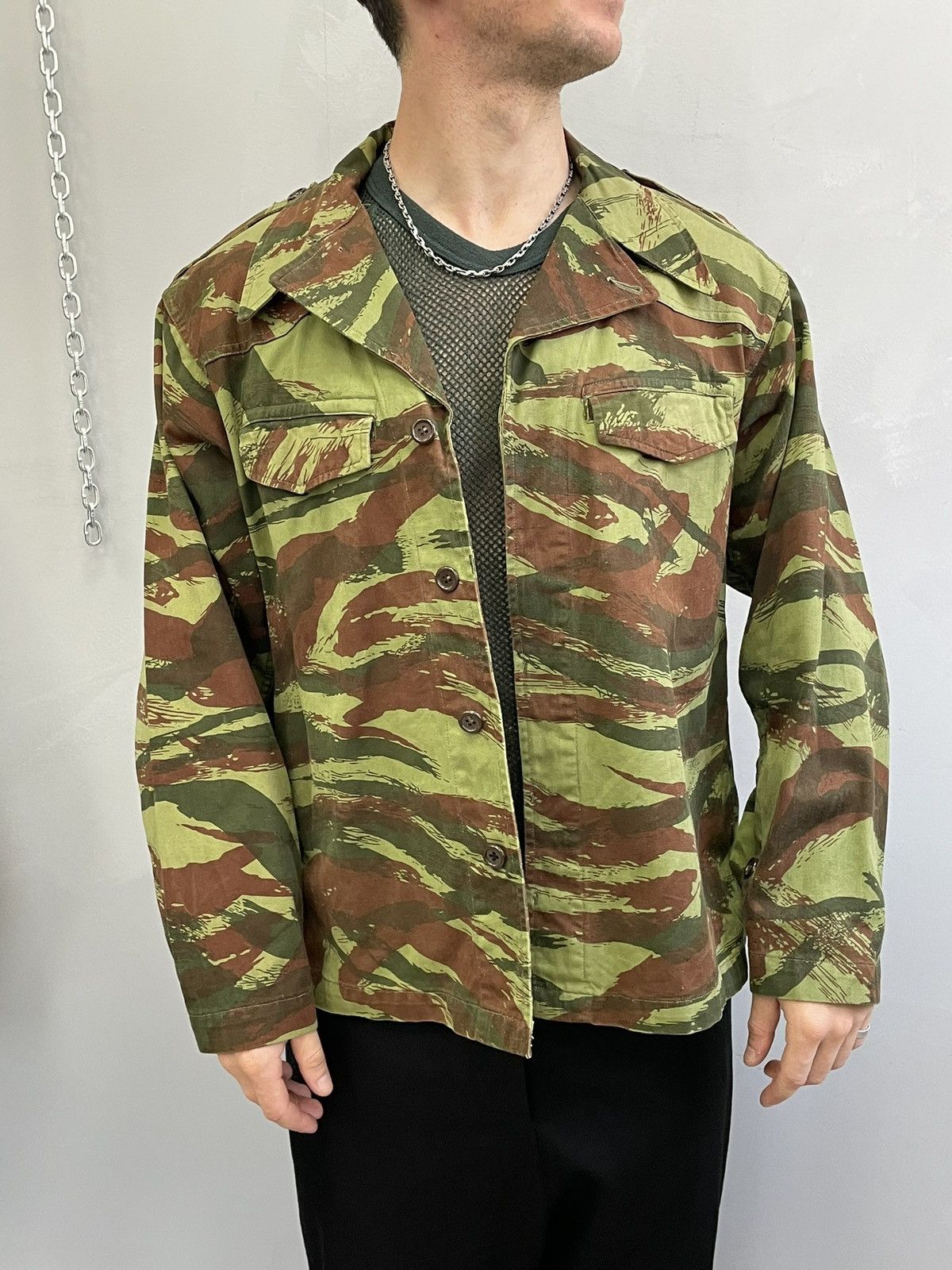 Other Vintage army military japanese camo jacket 90s rare Size US L / EU 52-54 / 3 - 1 Thumbnail