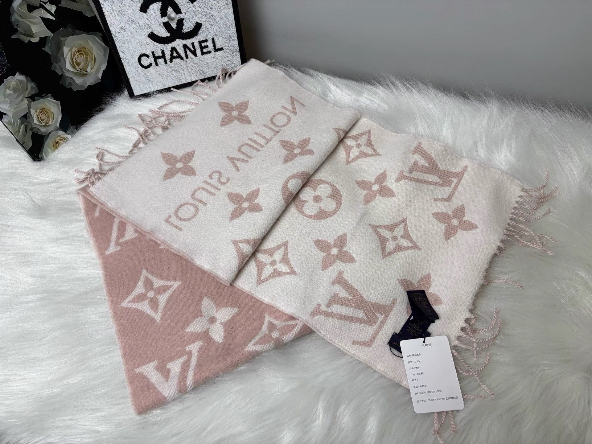 Louis Vuitton Louis Vuitton ESSENTIAL Wool Tassel Scarf K36 Size ONE SIZE - 2 Thumbnail