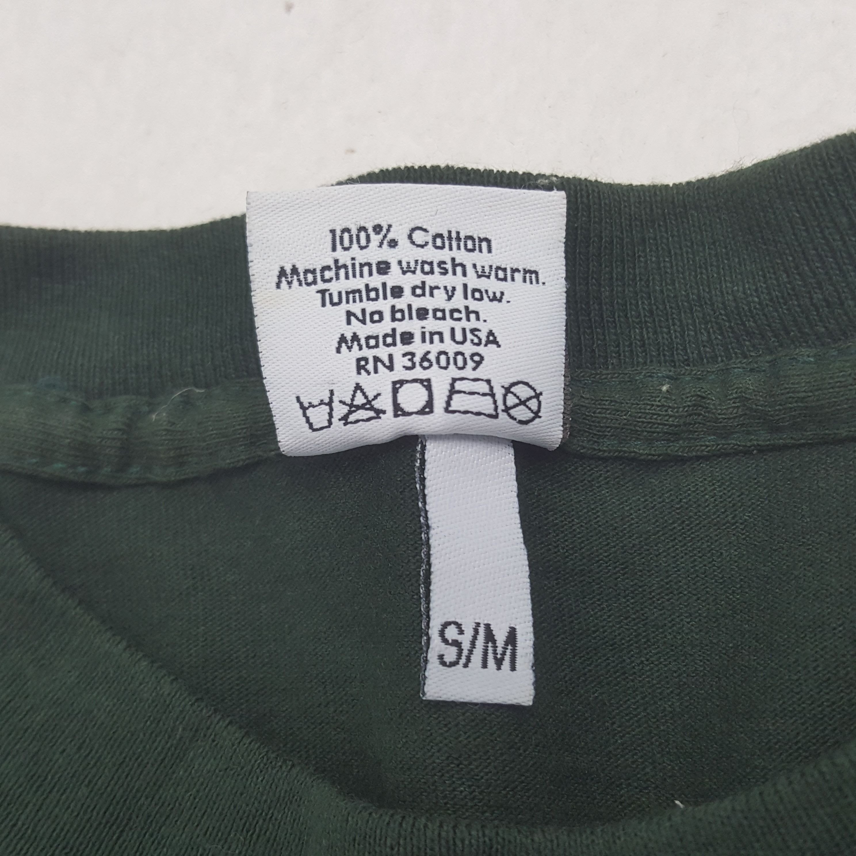 Calvin Klein Vintage Calvin Klein Jeans Logo Tshirt Size US L / EU 52-54 / 3 - 7 Thumbnail