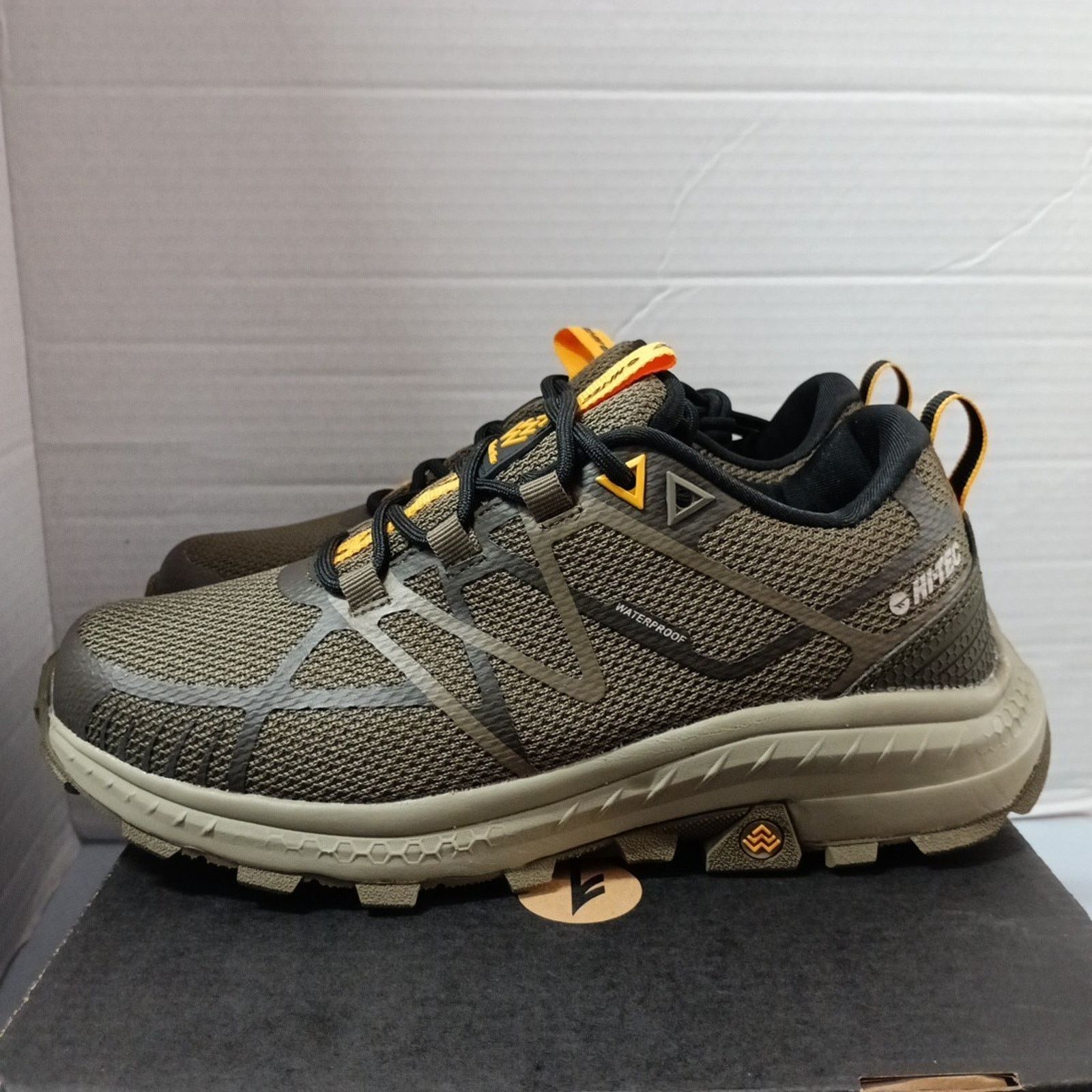 Hi Tec Hi-Tec Aww Mauna Women's Light Weight Hiker Dk Green Size 7 Size US 7 / IT 37 - 5 Thumbnail