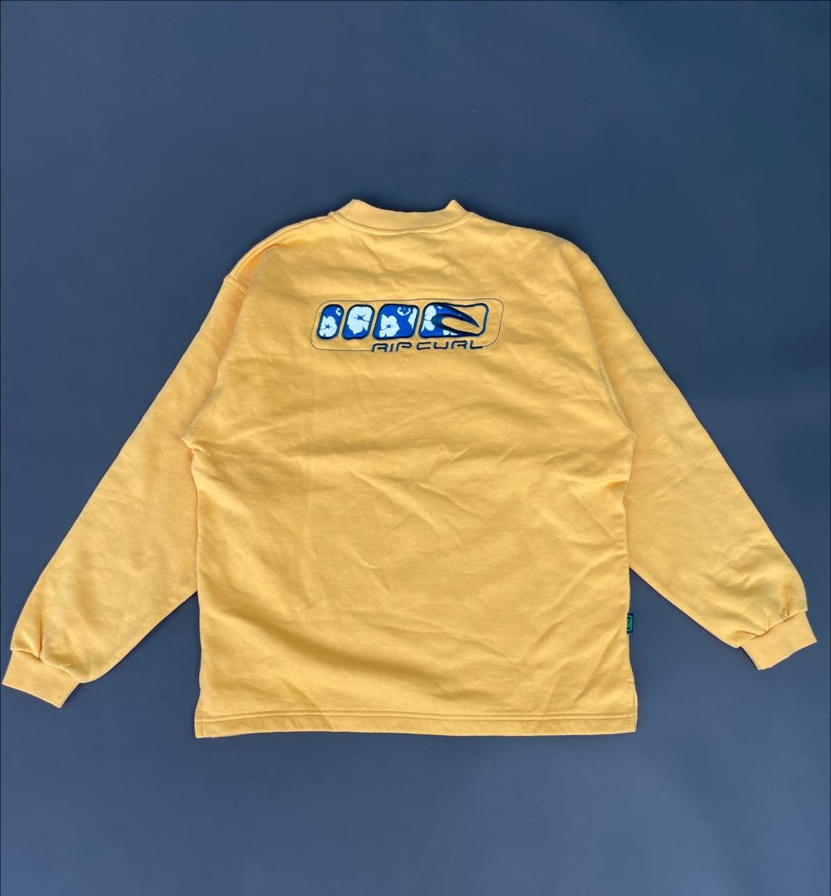 Japanese Brand × Rip Curl Vintage 90s Rip Curl Embroidered Logo Surf Style Sweatshirt Size US S / EU 44-46 / 1 - 1 Thumbnail