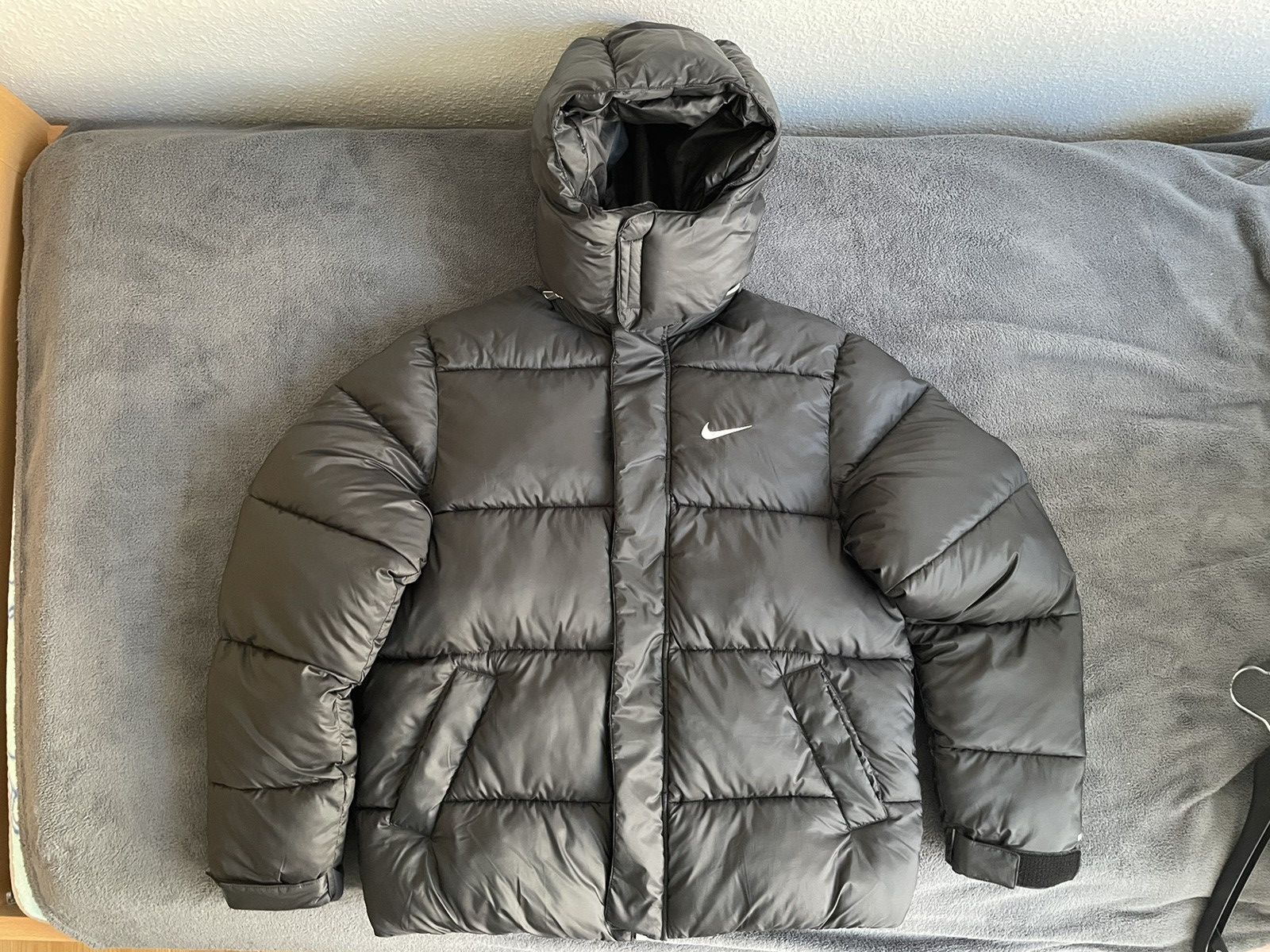 image of Nike Puffer Down Jacket Vintage Style in Black, Men's (Size Small)