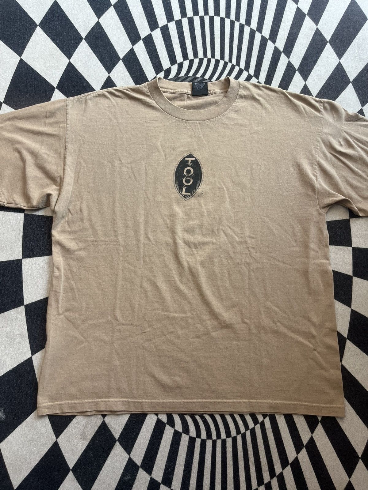Band Tees Vintage TOOL band Progressive Metal 1996’s Tshirt Size US XL / EU 56 / 4 - 4 Thumbnail