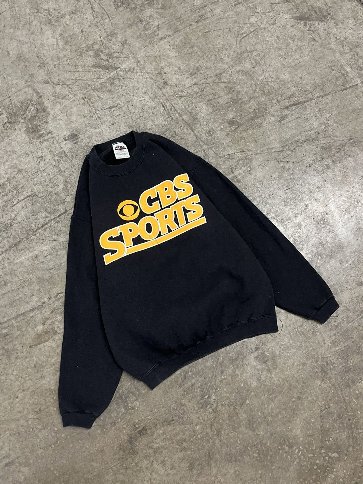 Vintage Vintage cbs sports 90s sweatshirt rare boxy streetwear hype Size US M / EU 48-50 / 2 - 4 Thumbnail