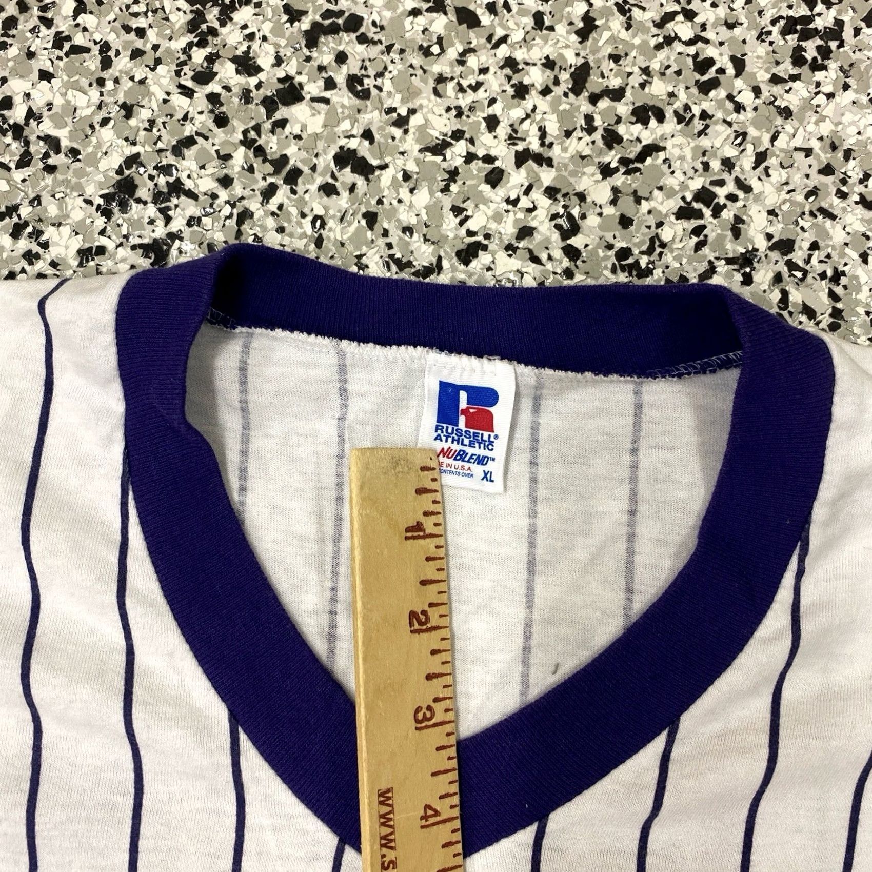 Russell Athletic VINTAGE Russell Arizona Diamondbacks T-Shirt XL White Mens MLB 2000 Pinstripe Size US XL / EU 56 / 4 - 3 Thumbnail