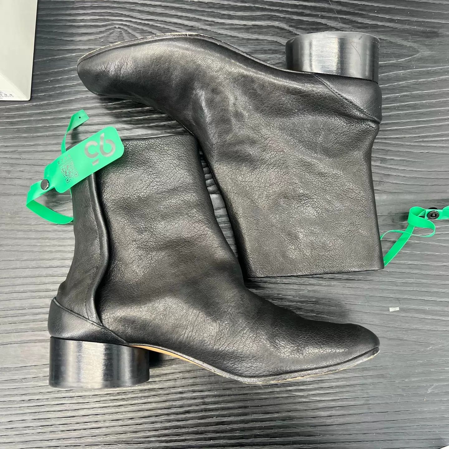 Maison Margiela Maison Margiela Tabi Black Short Boots 38 Size US 7.5 / IT 37.5 - 2 Thumbnail