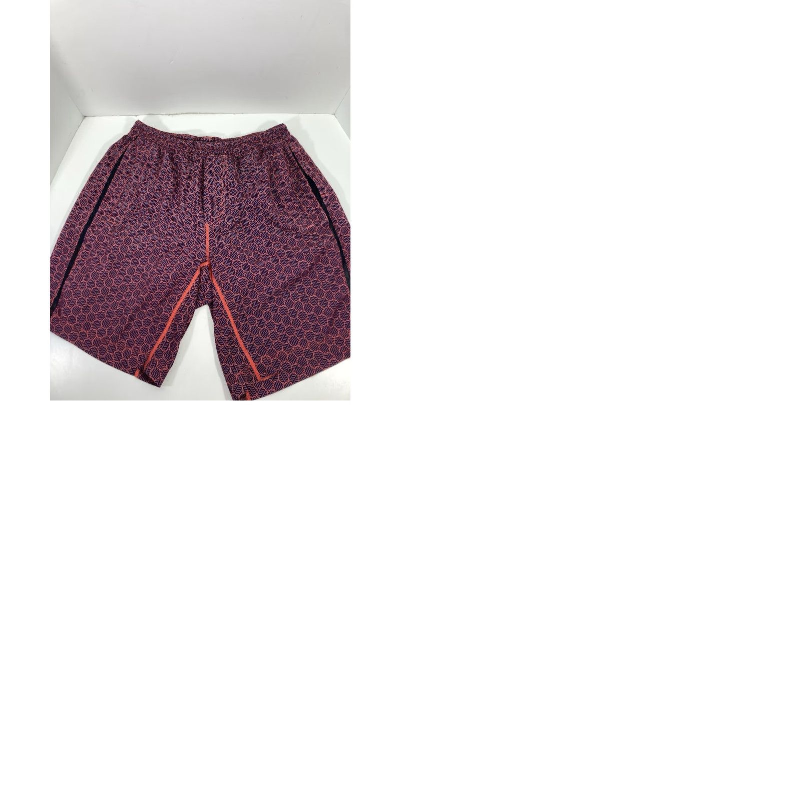 Lululemon VINTAGE Lululemon Pace Breaker Shorts Men 36X10 Maroon Geometric Lined Drawstring Size US 33 - 9 Thumbnail